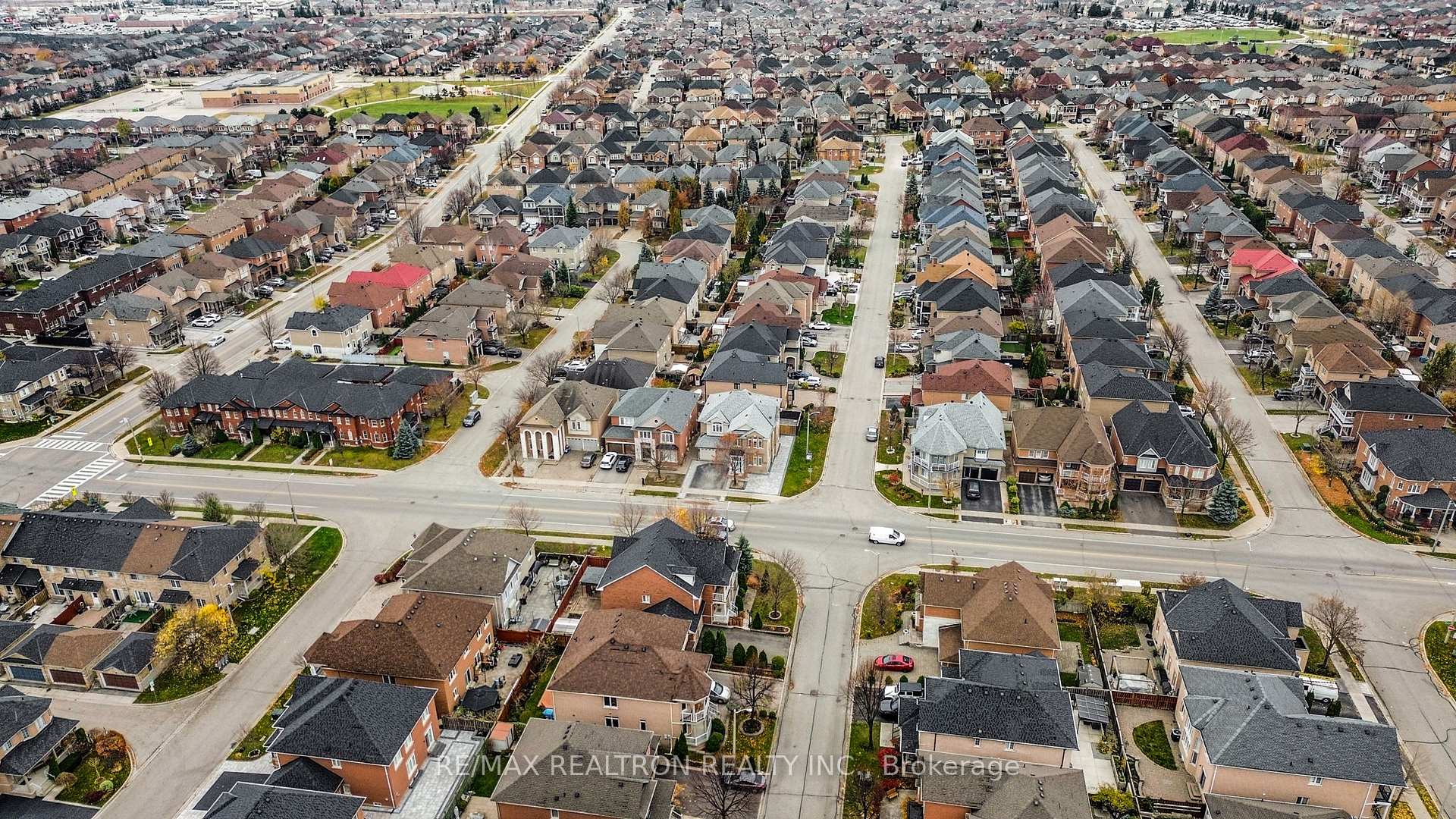 Photo 35 of 199 Davos Road, Vaughan, Vellore Village — HOMEH