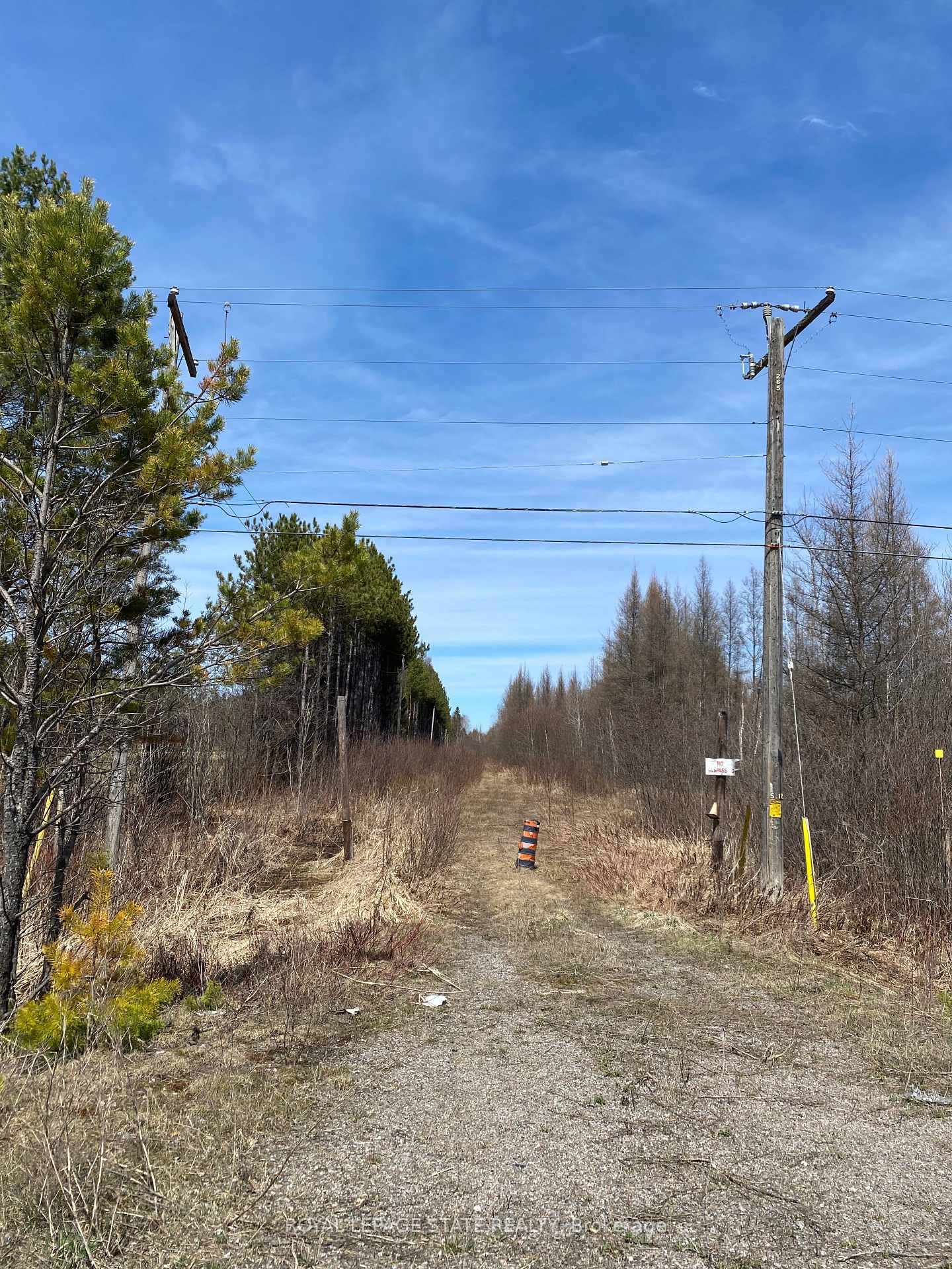 Photo 5 of 12253 ON-17 (Trans Canada) Highway, West Nipissing, Sturgeon Falls — HOMEH