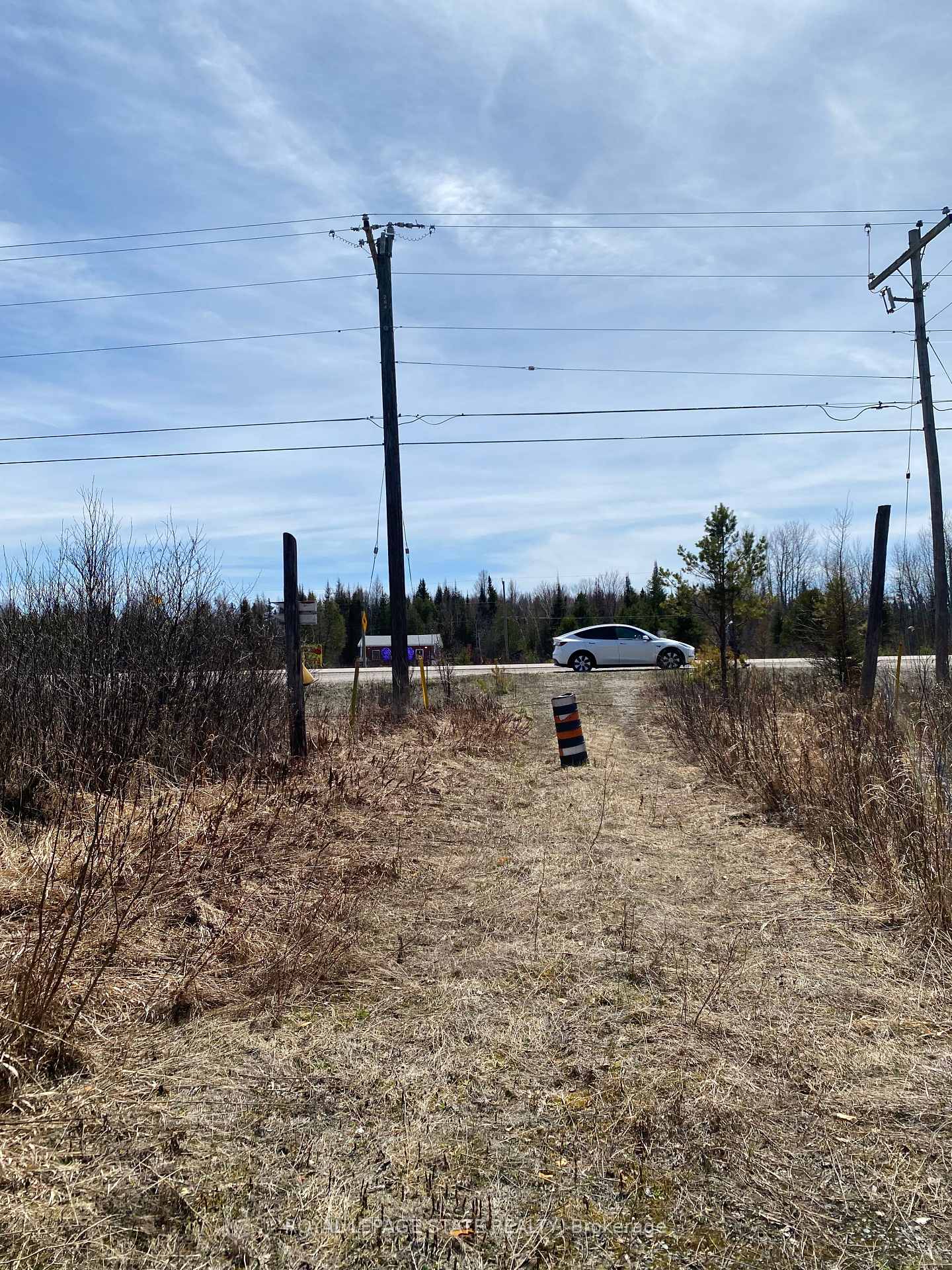 Photo 3 of 12253 ON-17 (Trans Canada) Highway, West Nipissing, Sturgeon Falls — HOMEH