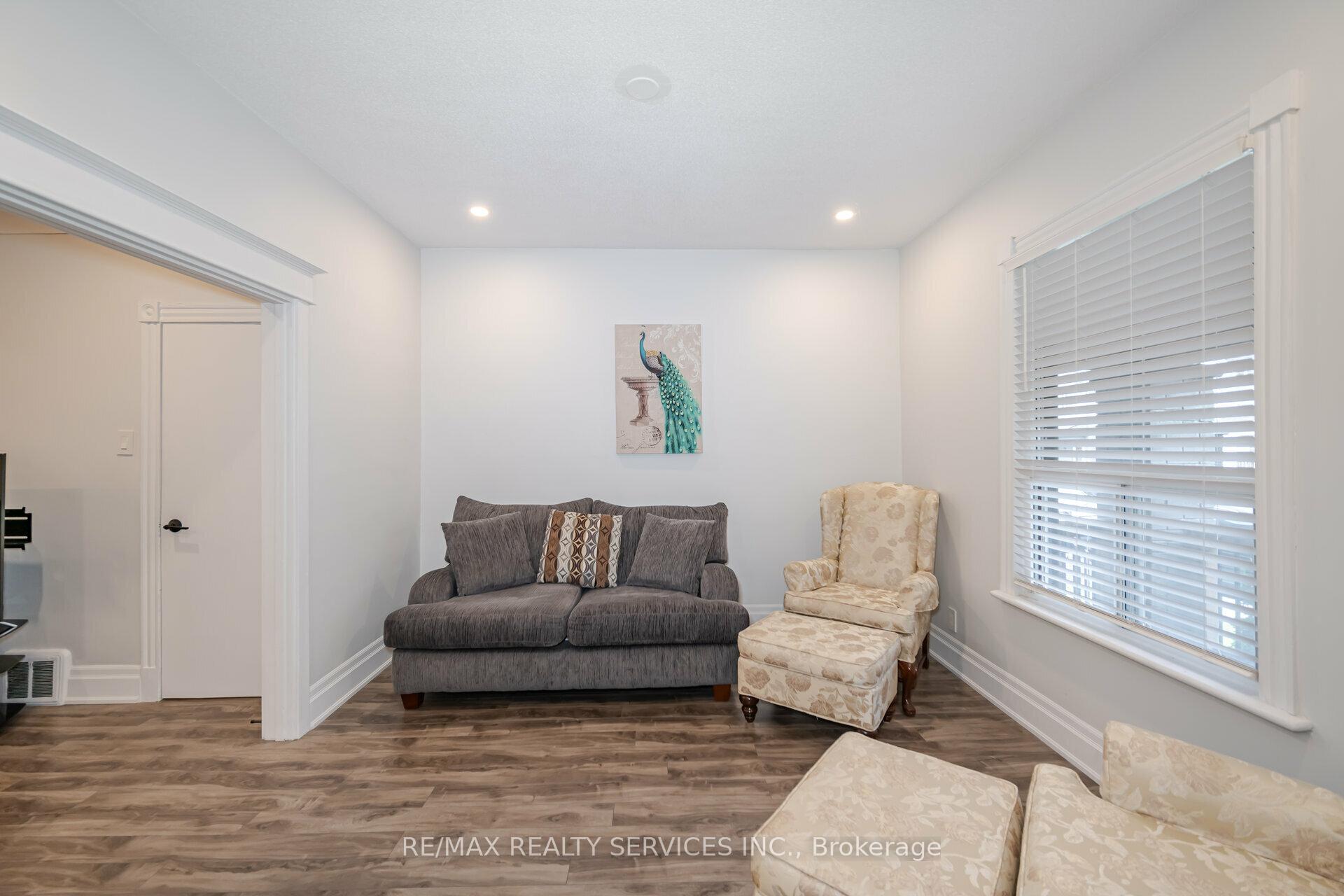 Photo 3 of 84 Clinton Street, Hamilton, Stipley — HOMEH