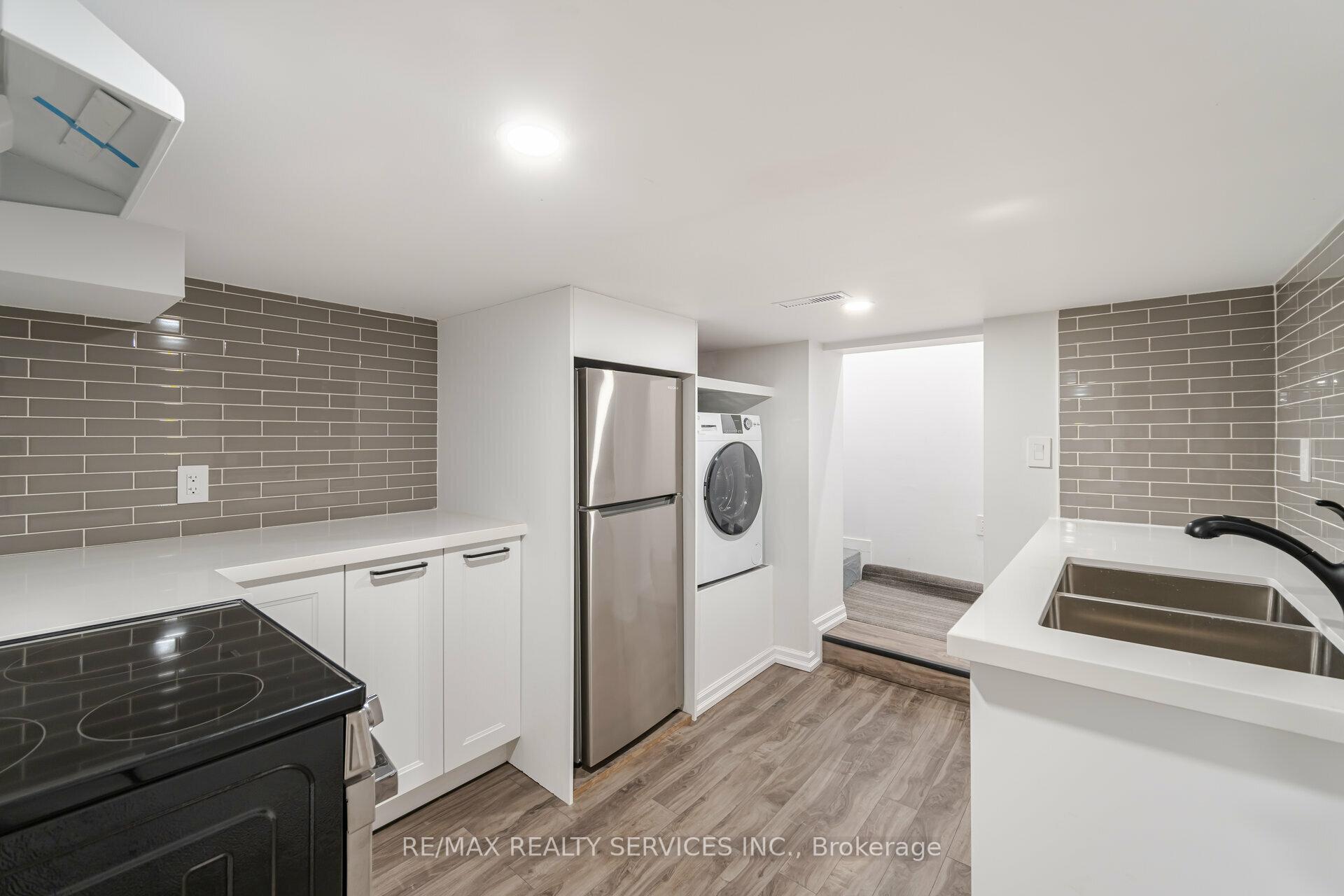 Photo 33 of 84 Clinton Street, Hamilton, Stipley — HOMEH
