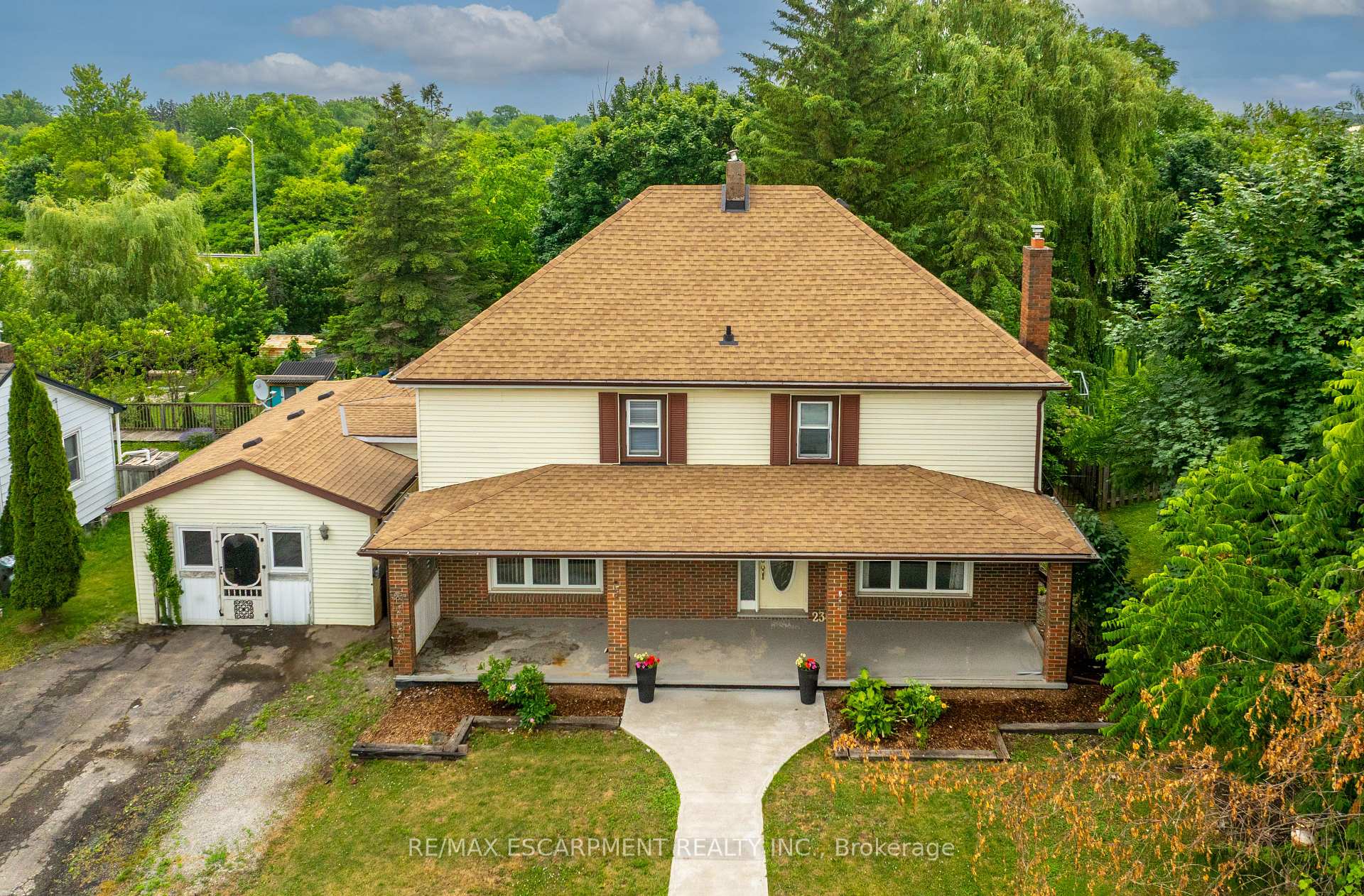 Photo 1 of 2348 Clifton Street, Thorold, Allanburg/Thorold South — HOMEH