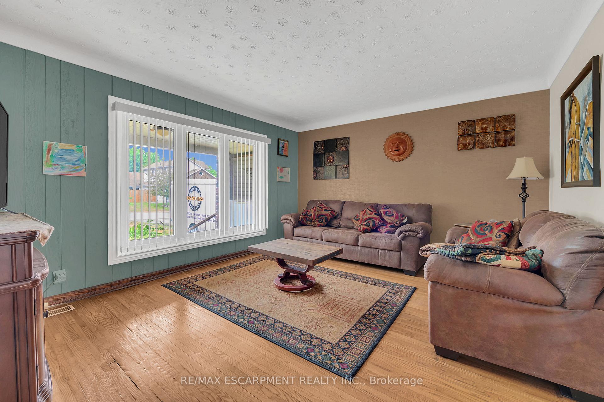 Photo 27 of 2348 Clifton Street, Thorold, Allanburg/Thorold South — HOMEH