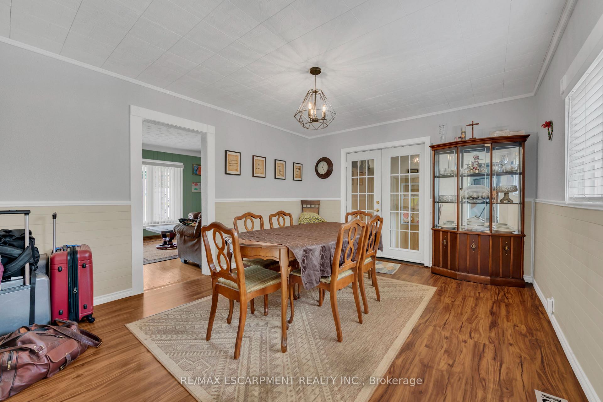 Photo 12 of 2348 Clifton Street, Thorold, Allanburg/Thorold South — HOMEH