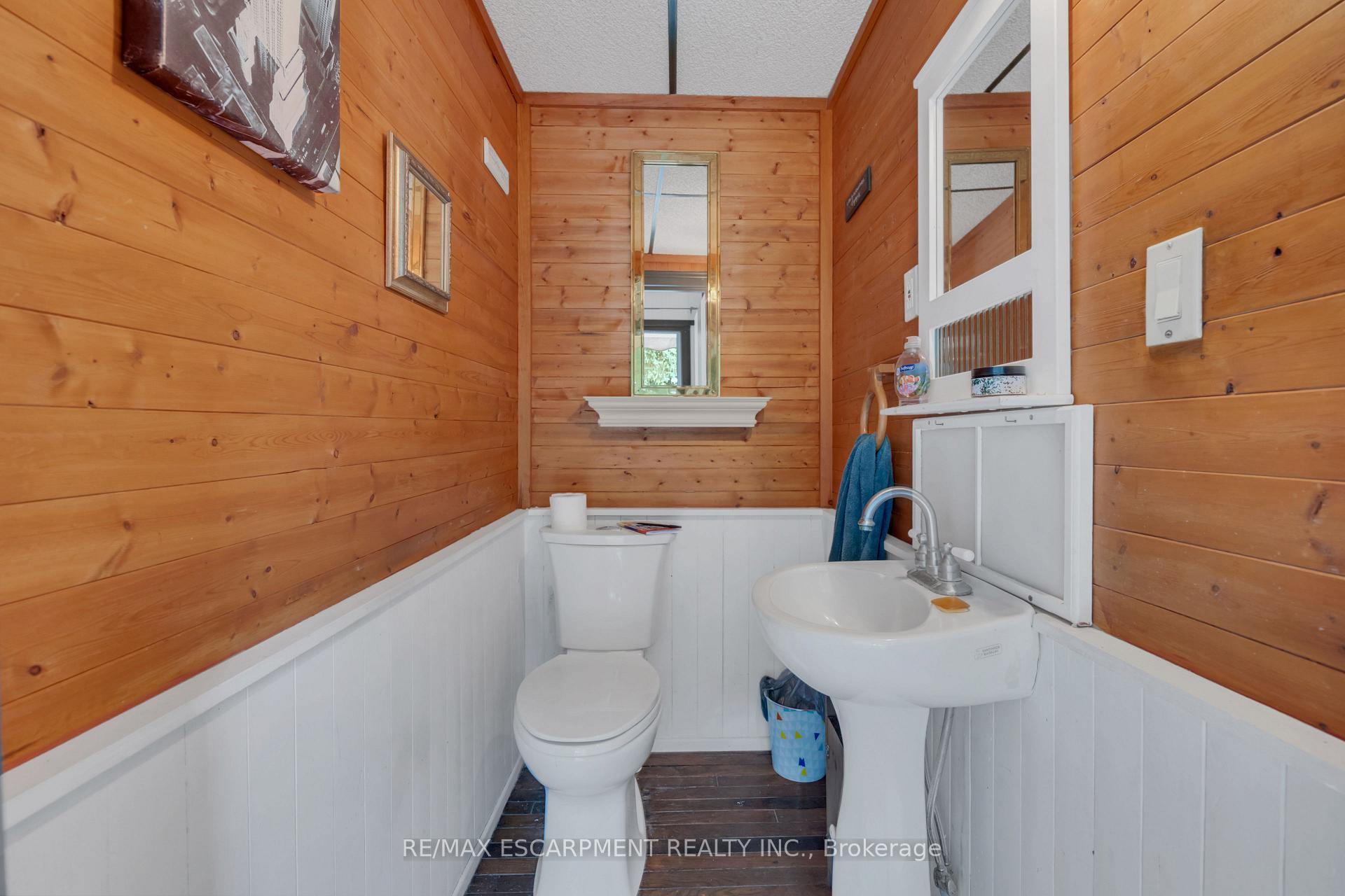 Photo 32 of 2348 Clifton Street, Thorold, Allanburg/Thorold South — HOMEH