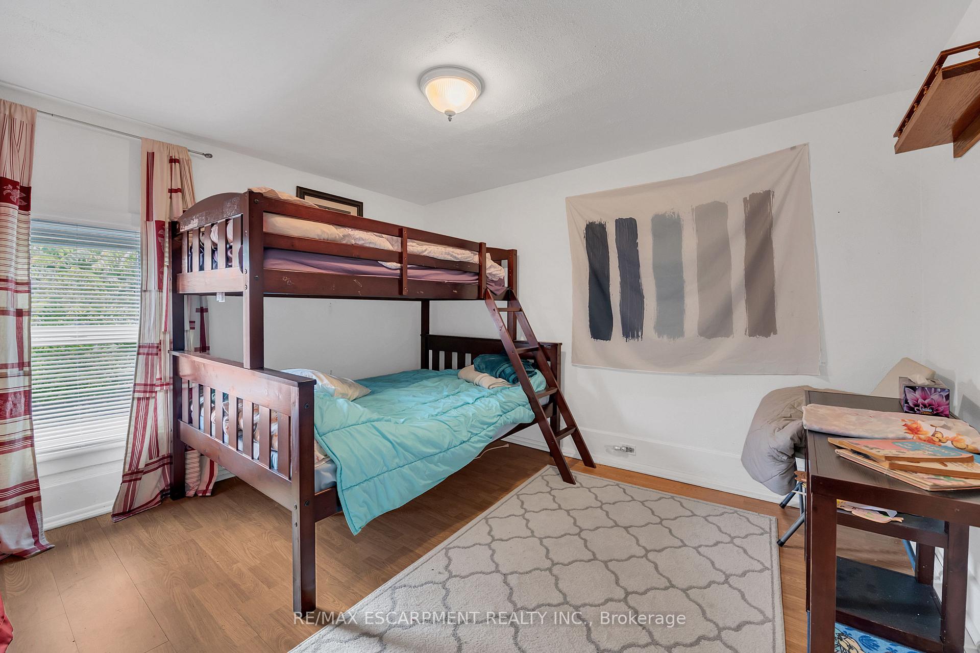Photo 16 of 2348 Clifton Street, Thorold, Allanburg/Thorold South — HOMEH