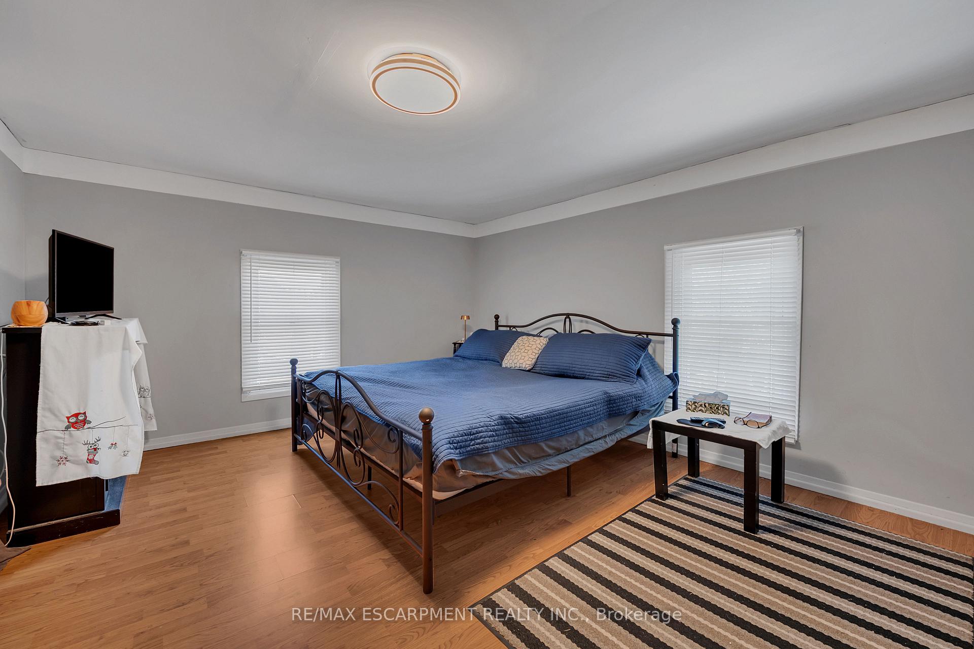 Photo 36 of 2348 Clifton Street, Thorold, Allanburg/Thorold South — HOMEH