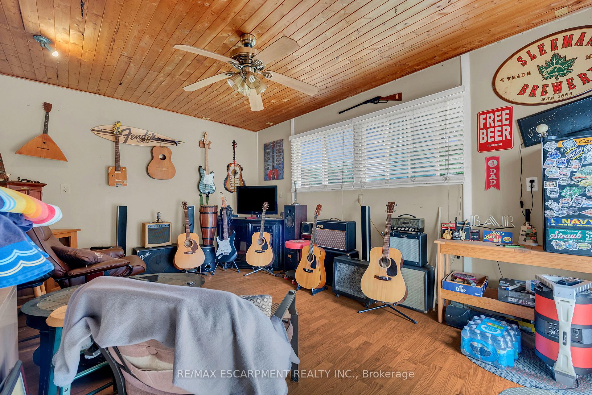 Photo 29 of 2348 Clifton Street, Thorold, Allanburg/Thorold South — HOMEH