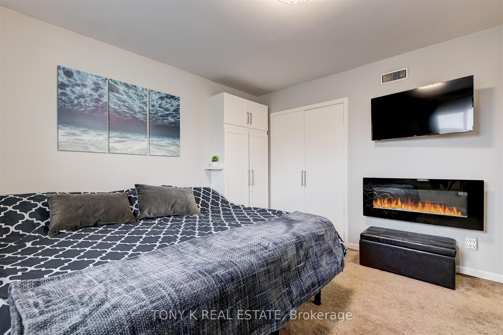 Photo 8 of 43 Shirlea Boulevard, Georgina, Keswick South — HOMEH