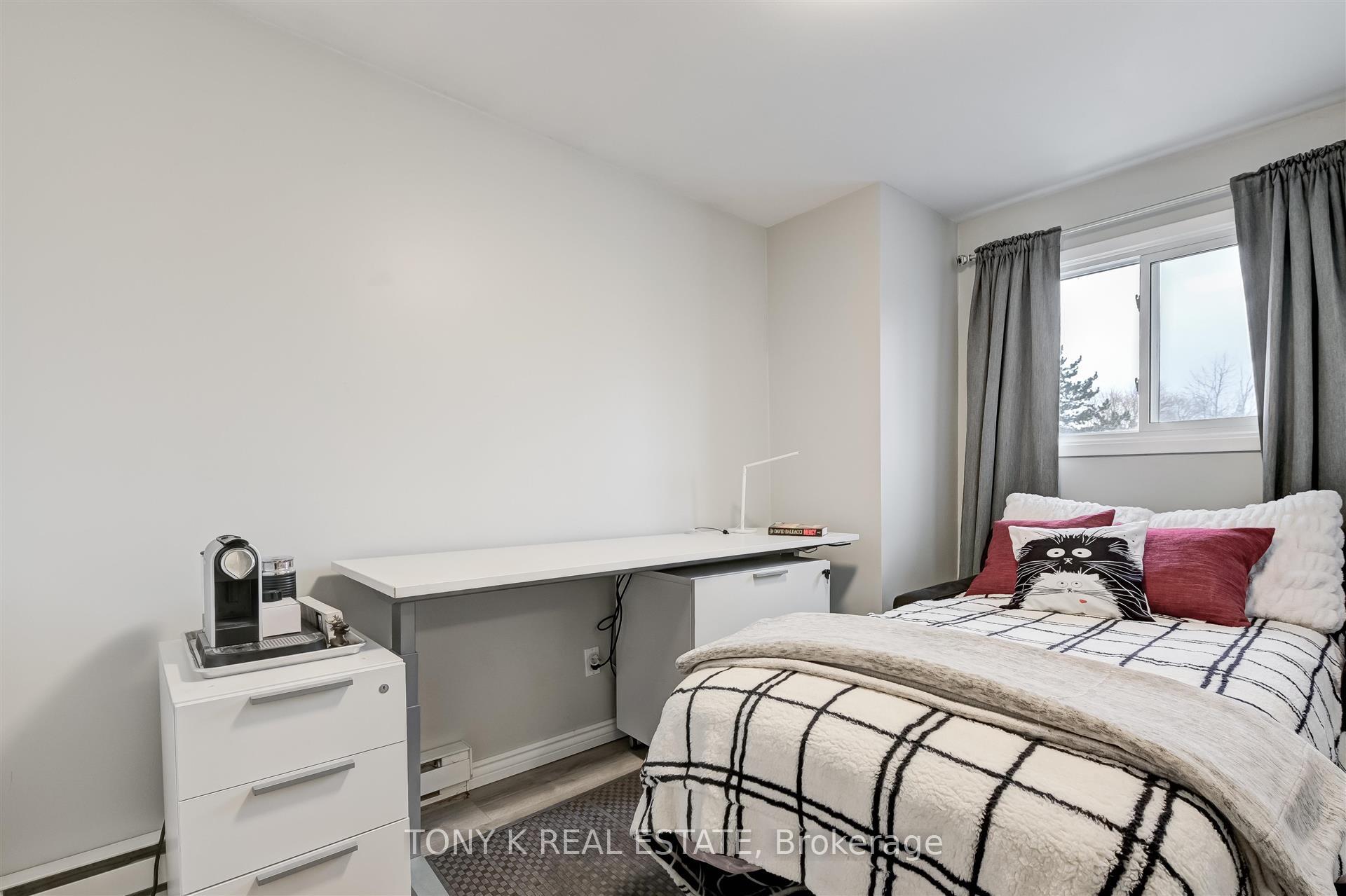 Photo 2 of 43 Shirlea Boulevard, Georgina, Keswick South — HOMEH