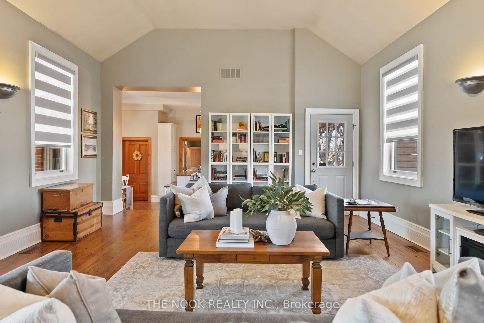 Photo 11 of 227 Scugog Street, Clarington, Bowmanville — HOMEH