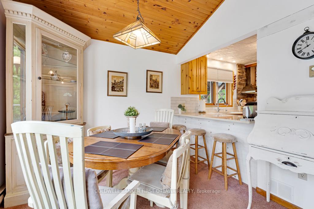 Photo 16 of 1036 Palmerston Crescent, Frontenac, Frontenac North — HOMEH