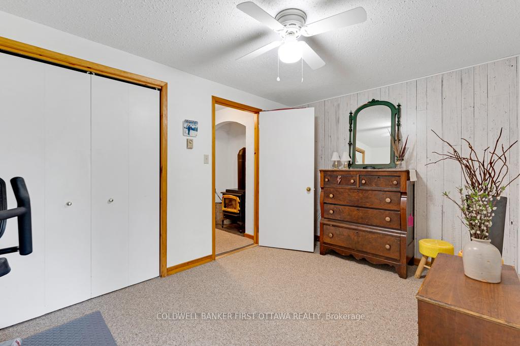 Photo 20 of 1036 Palmerston Crescent, Frontenac, Frontenac North — HOMEH