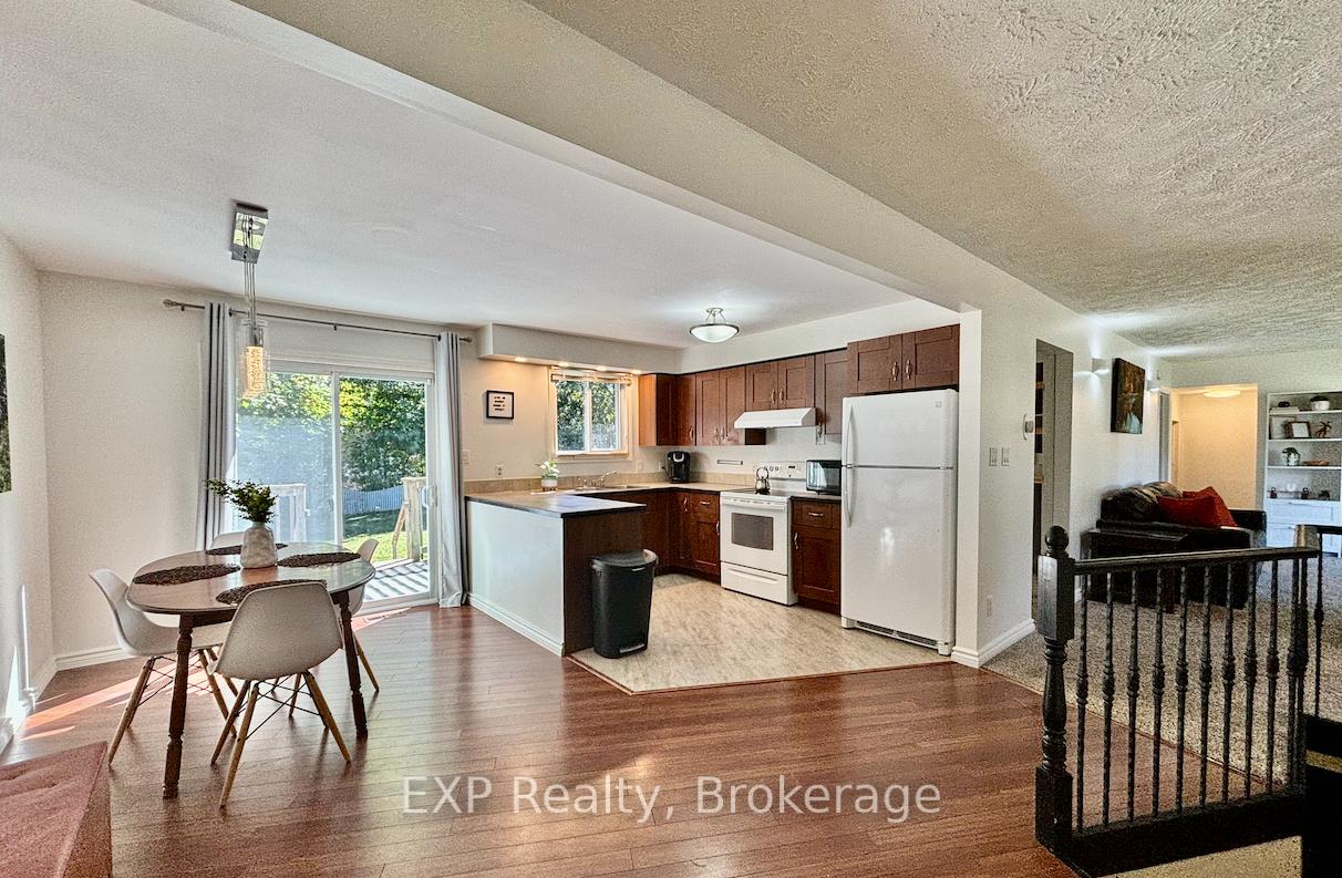 Photo 17 of 533 Margaret Street, Tay, Port McNicoll — HOMEH