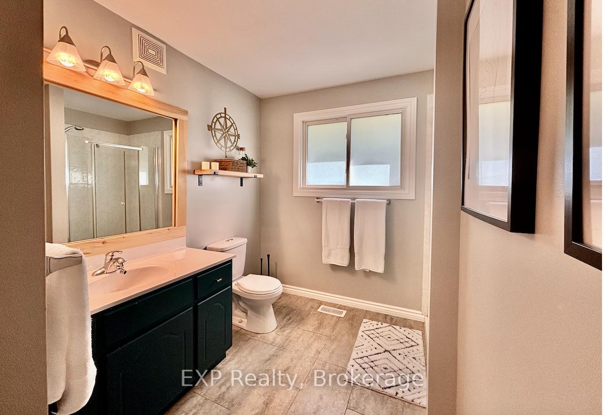 Photo 18 of 533 Margaret Street, Tay, Port McNicoll — HOMEH