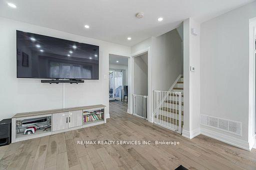 Photo 7 of 60 Bramhall Circle, Brampton, Madoc — HOMEH