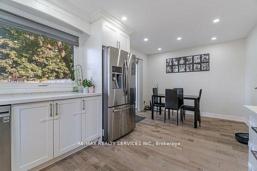 Photo 12 of 60 Bramhall Circle, Brampton, Madoc — HOMEH