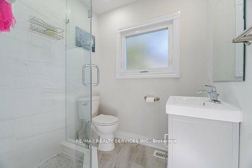 Photo 22 of 60 Bramhall Circle, Brampton, Madoc — HOMEH