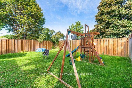 Photo 30 of 60 Bramhall Circle, Brampton, Madoc — HOMEH
