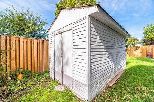 Photo 39 of 60 Bramhall Circle, Brampton, Madoc — HOMEH