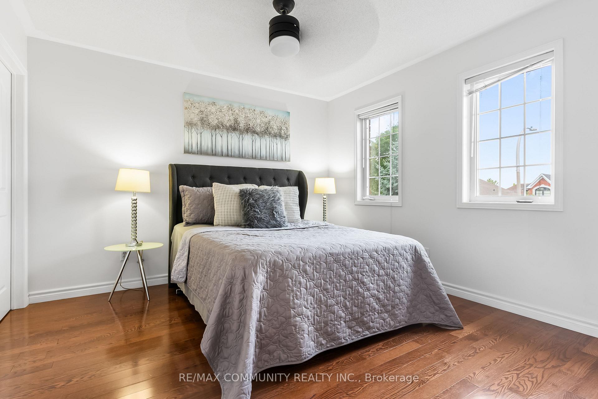 Photo 23 of 27 Mac Carl Crescent, Whitby, Rolling Acres — HOMEH
