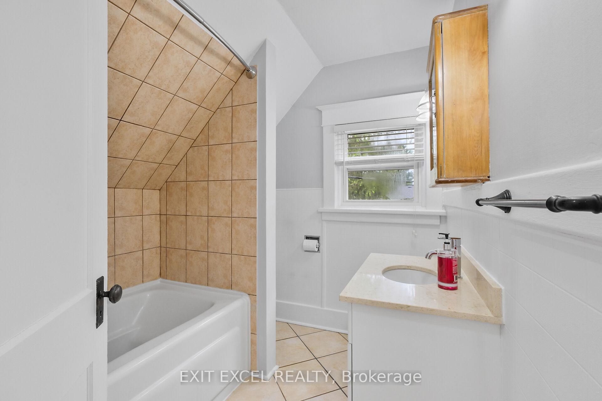 Photo 13 of 5448 Otto Street, Ottawa, Osgoode — HOMEH