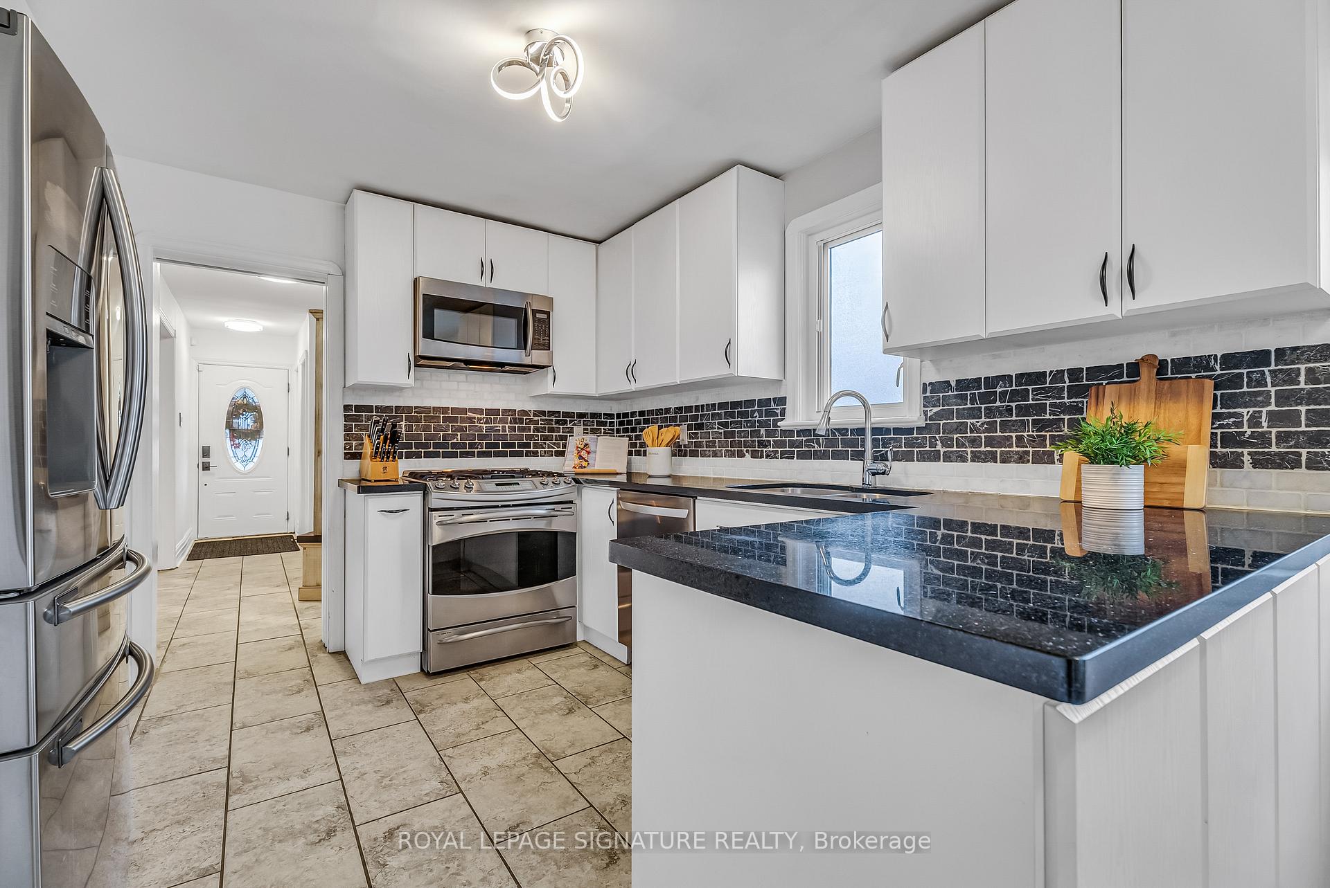 Photo 16 of 81 Denvale Road, Toronto, O'Connor-Parkview — HOMEH