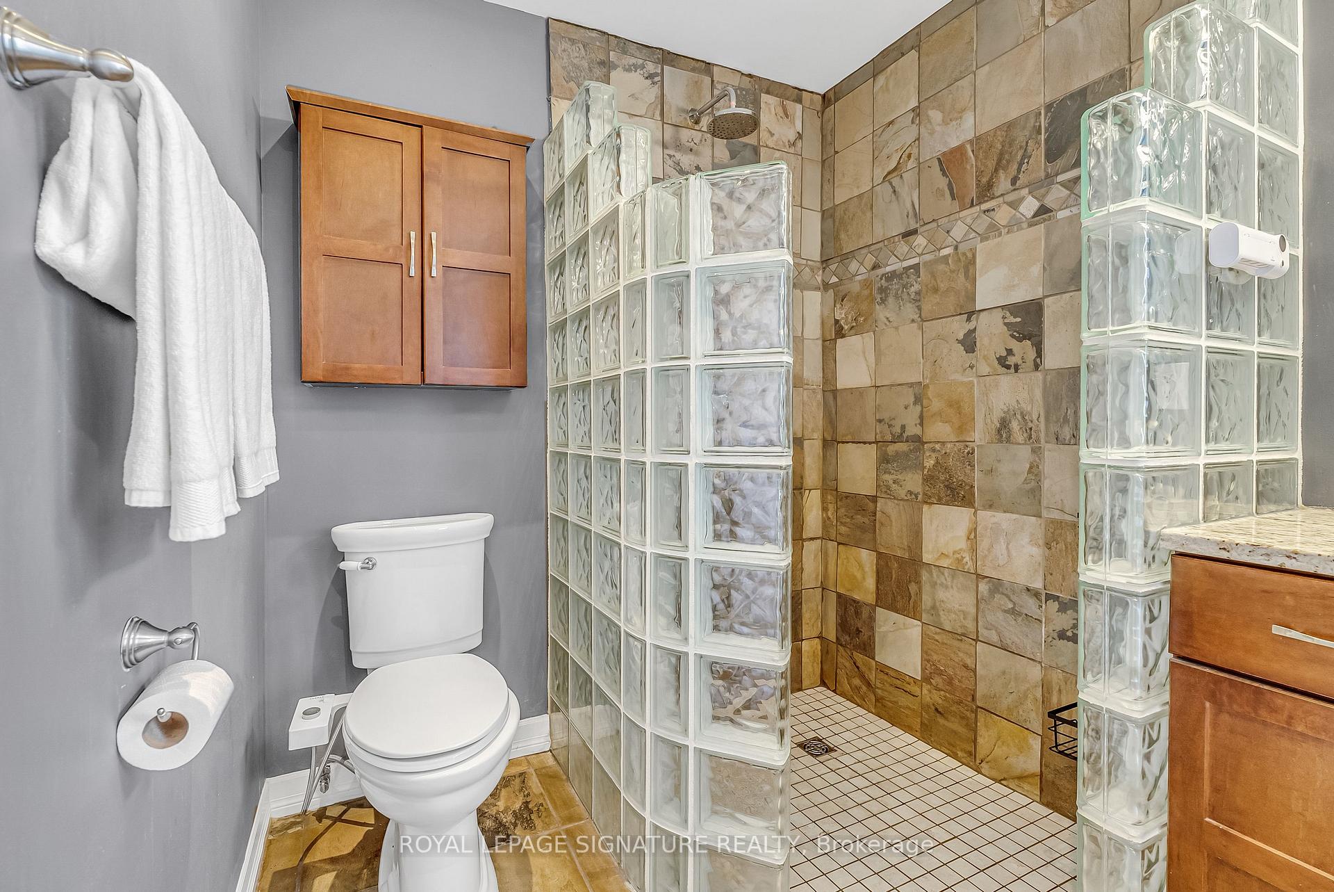 Photo 13 of 81 Denvale Road, Toronto, O'Connor-Parkview — HOMEH