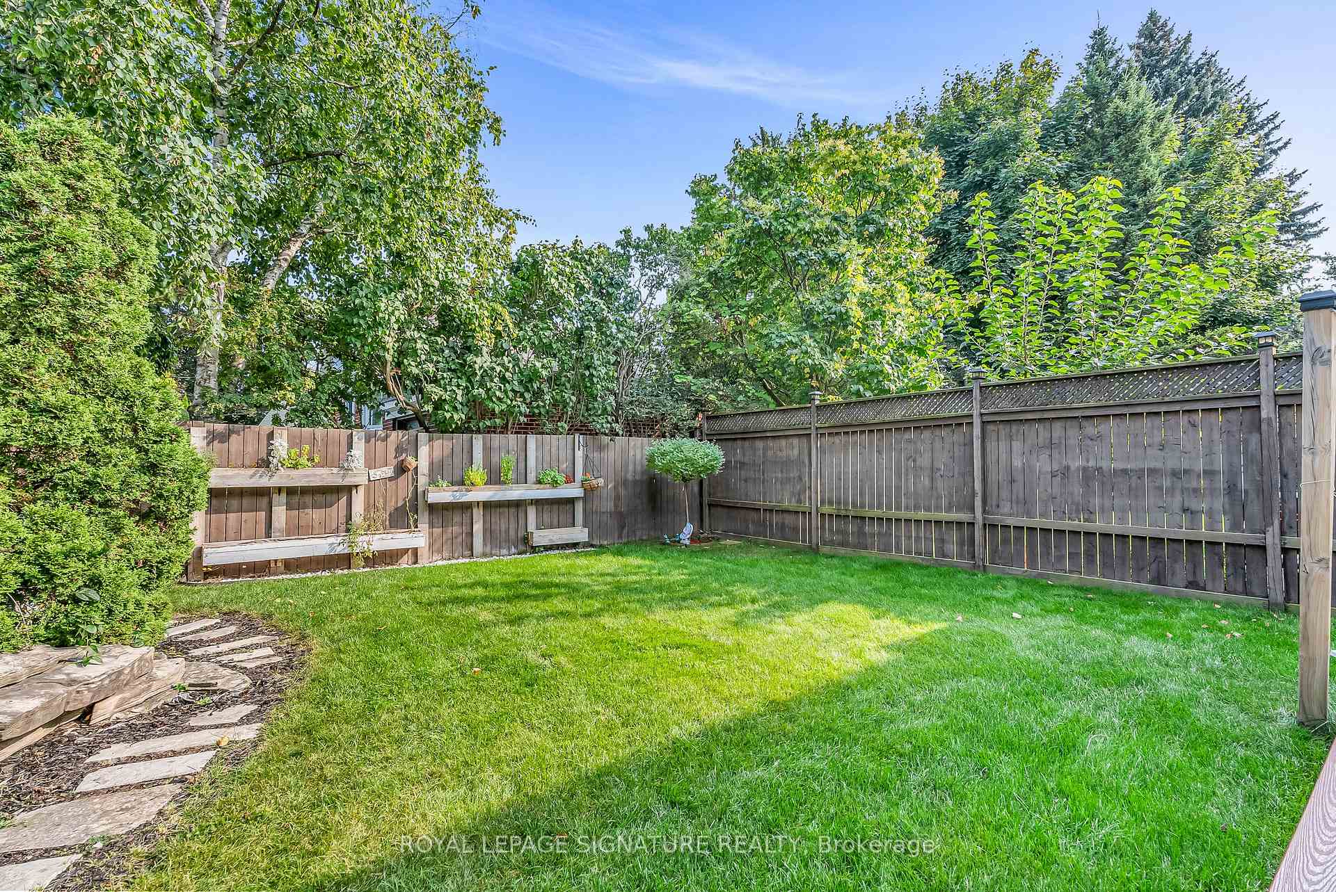 Photo 27 of 81 Denvale Road, Toronto, O'Connor-Parkview — HOMEH