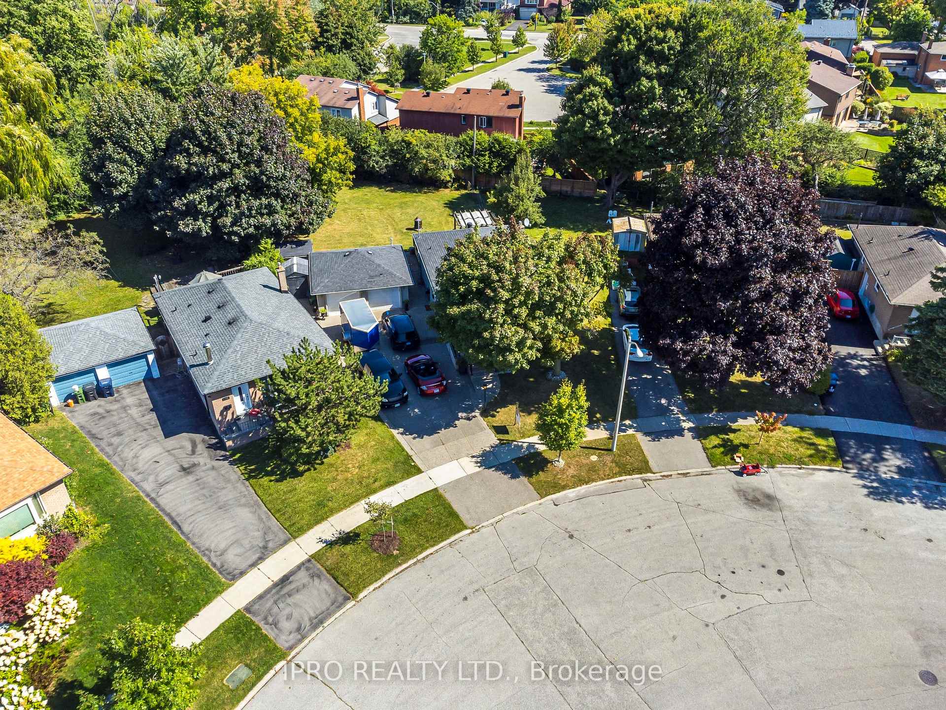Photo 9 of 141 Toynbee Trail, Scarborough, Guildwood — HOMEH