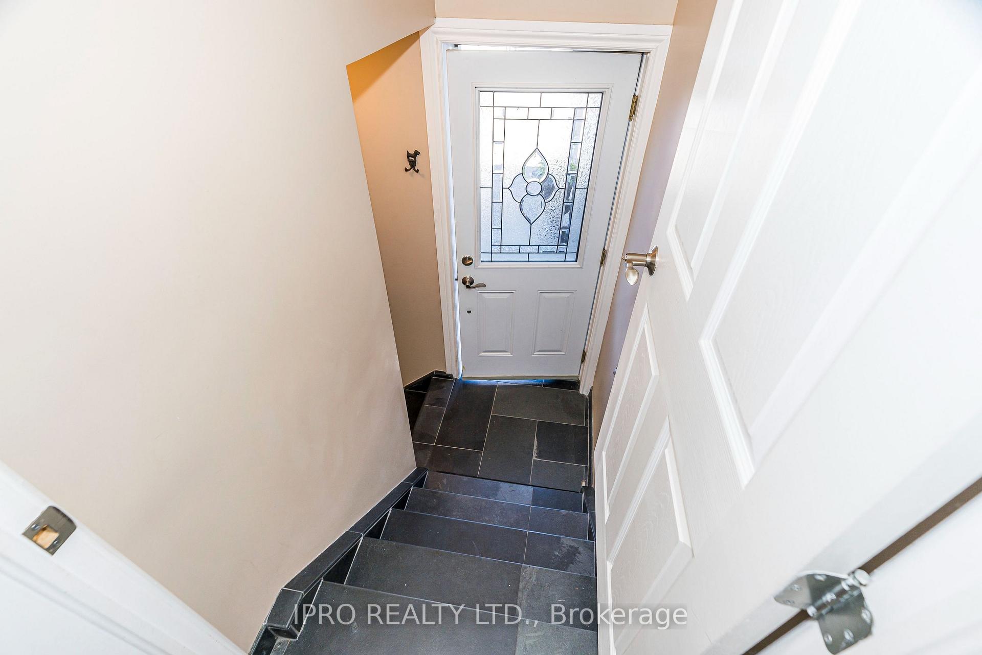Photo 28 of 141 Toynbee Trail, Scarborough, Guildwood — HOMEH