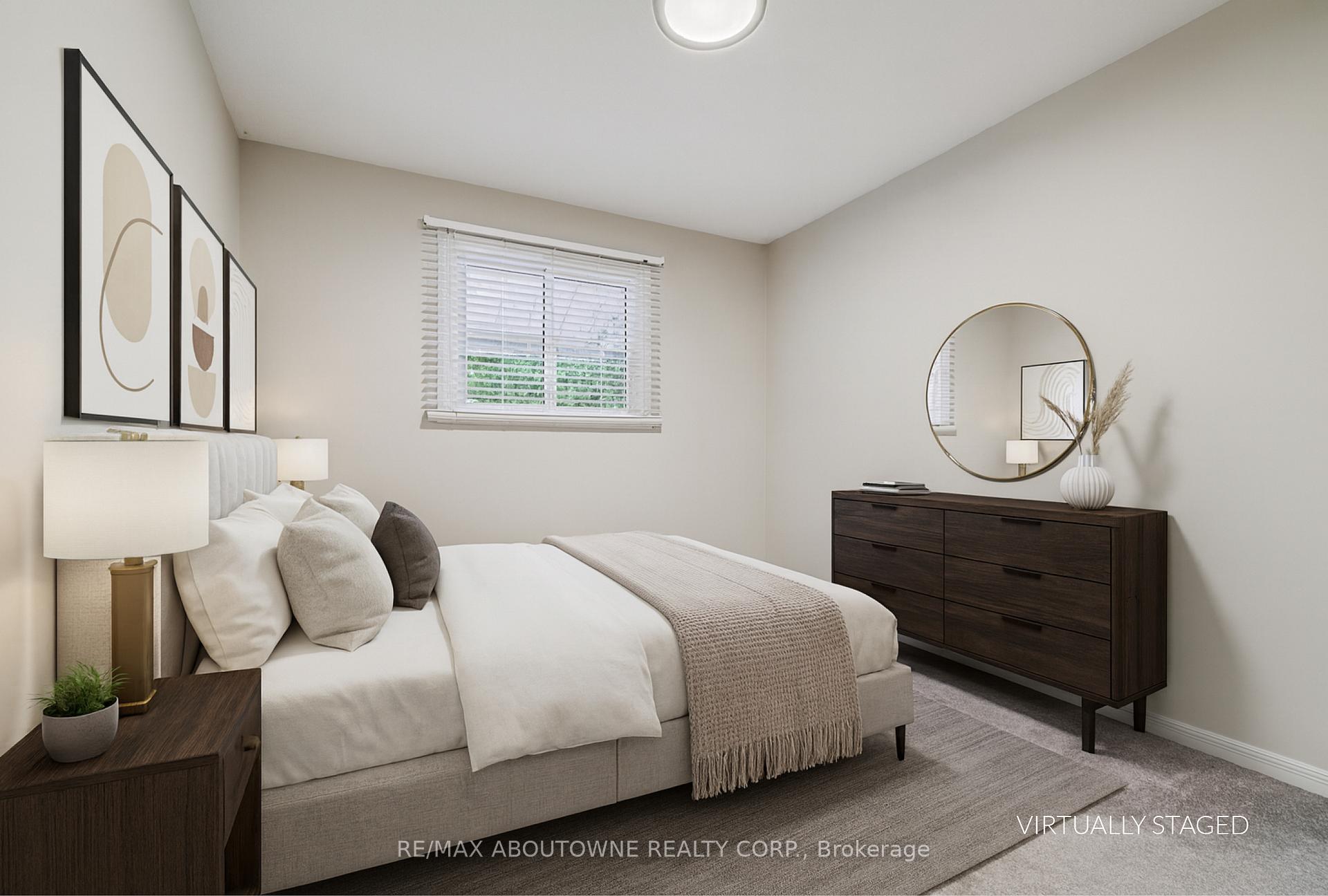 Photo 23 of 371 Park Road N, Grimsby, Grimsby Beach — HOMEH