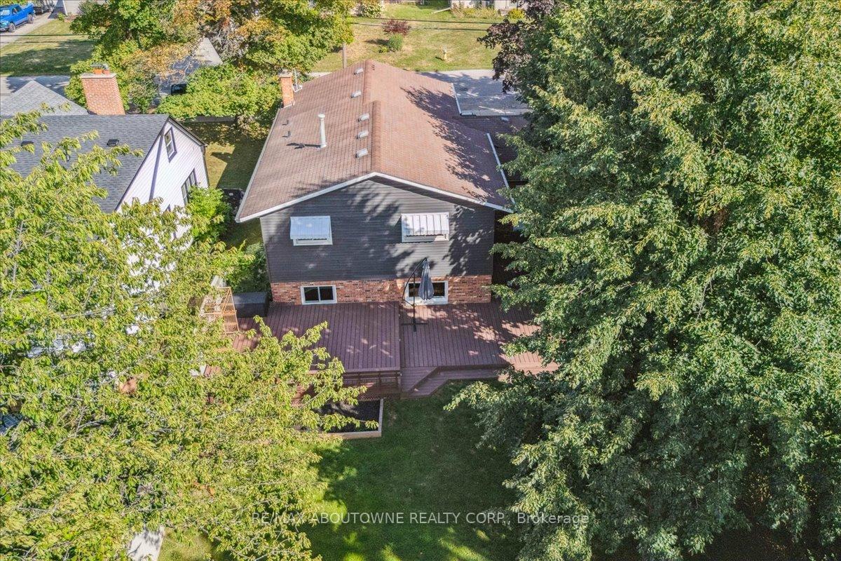 Photo 32 of 371 Park Road N, Grimsby, Grimsby Beach — HOMEH