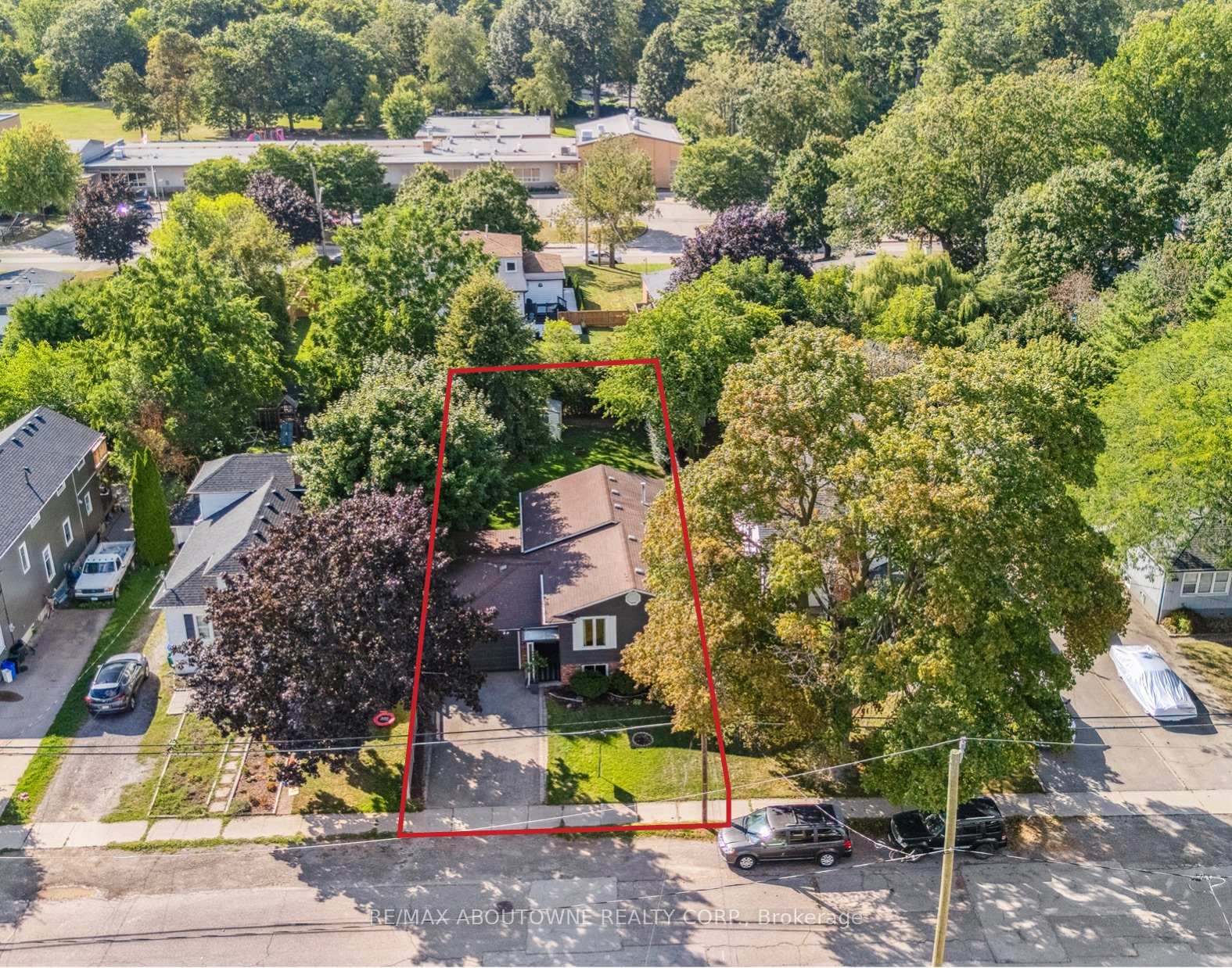 Photo 31 of 371 Park Road N, Grimsby, Grimsby Beach — HOMEH