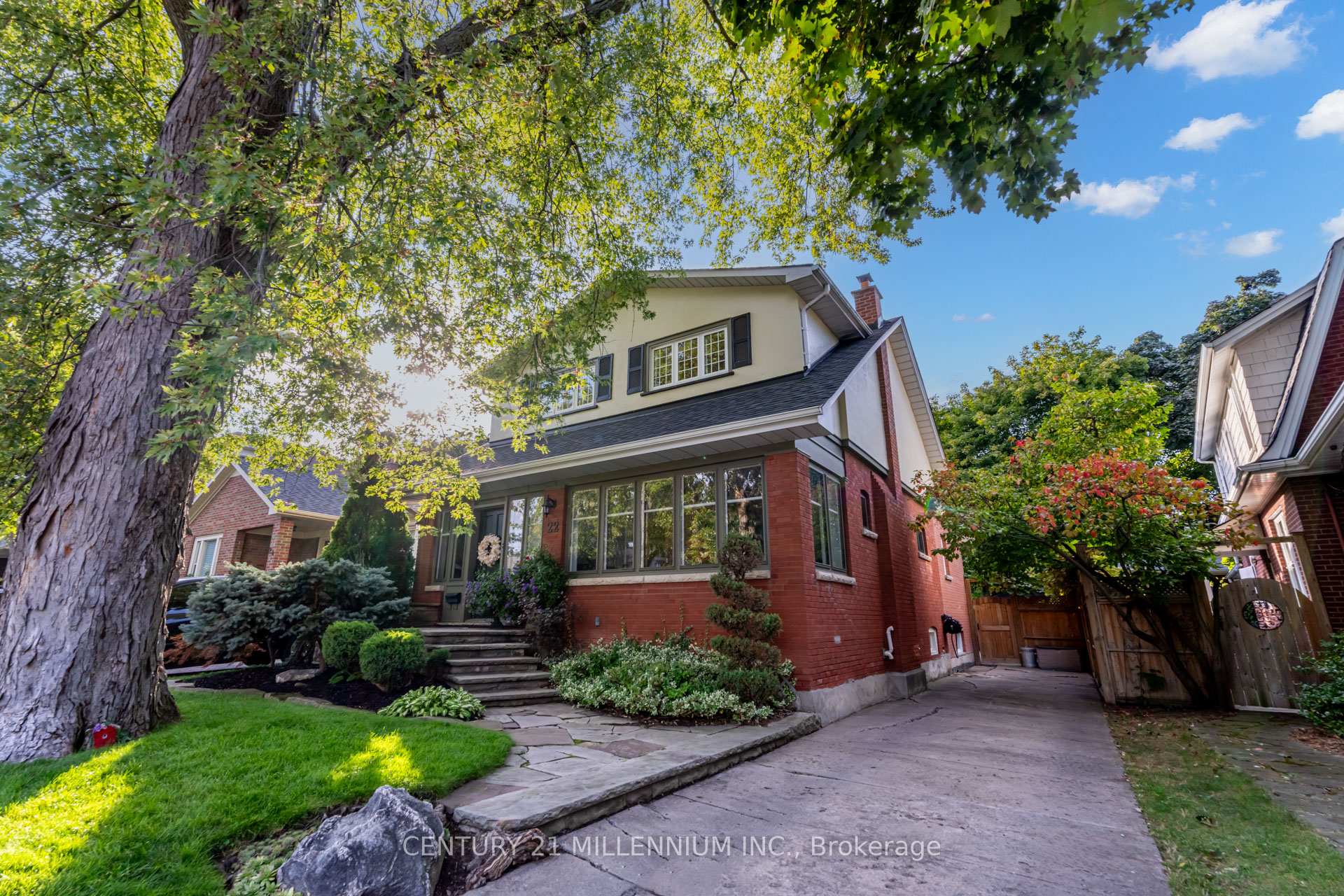Photo 1 of 22 Frederick Street, Brampton, Downtown Brampton — HOMEH