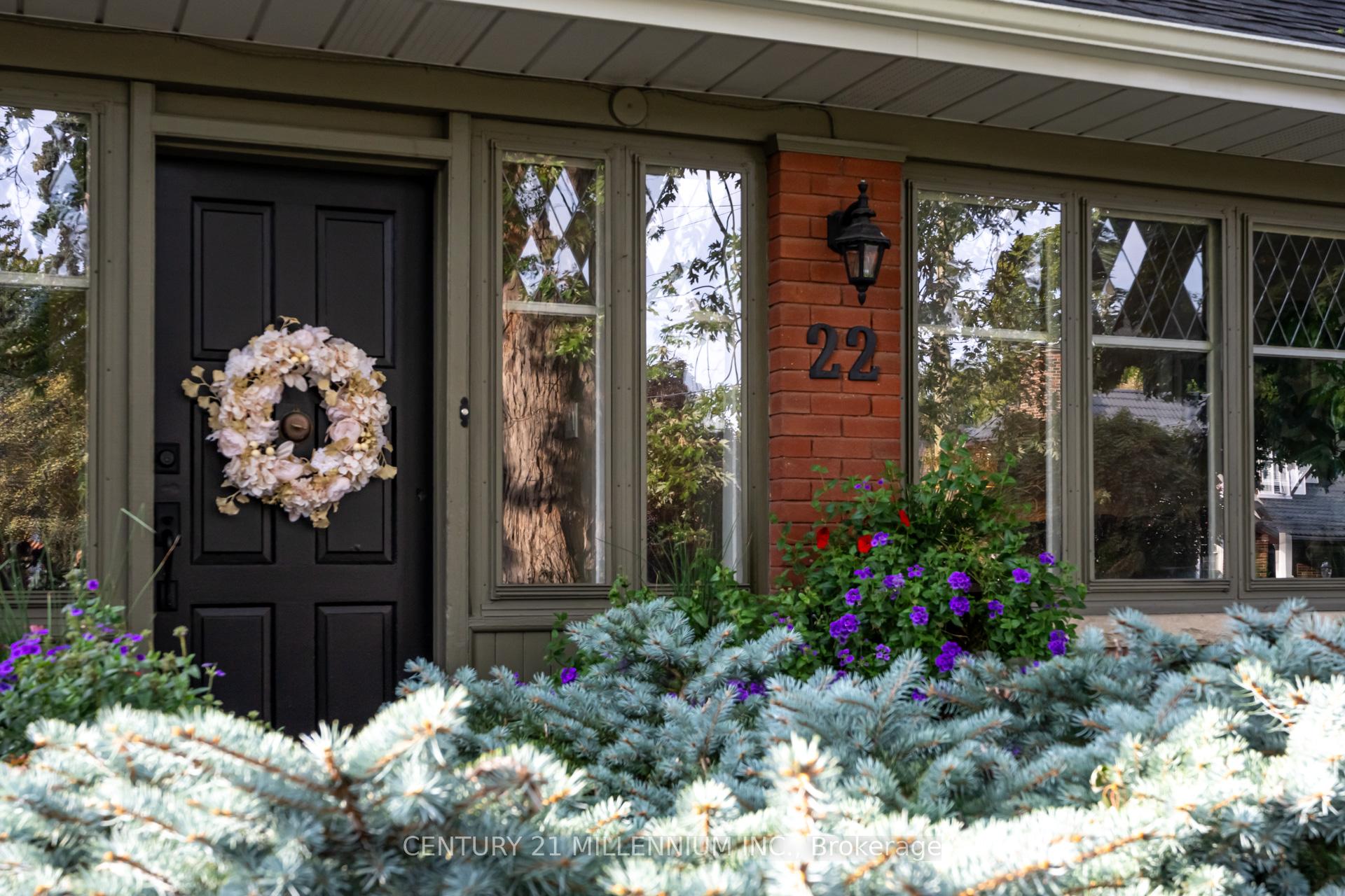 Photo 3 of 22 Frederick Street, Brampton, Downtown Brampton — HOMEH