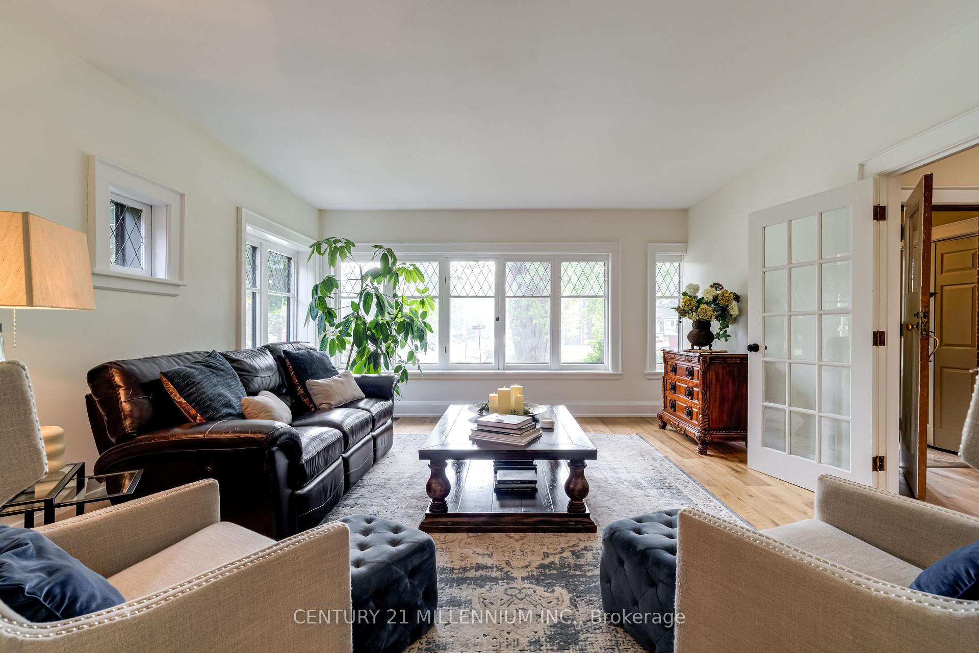 Photo 14 of 22 Frederick Street, Brampton, Downtown Brampton — HOMEH