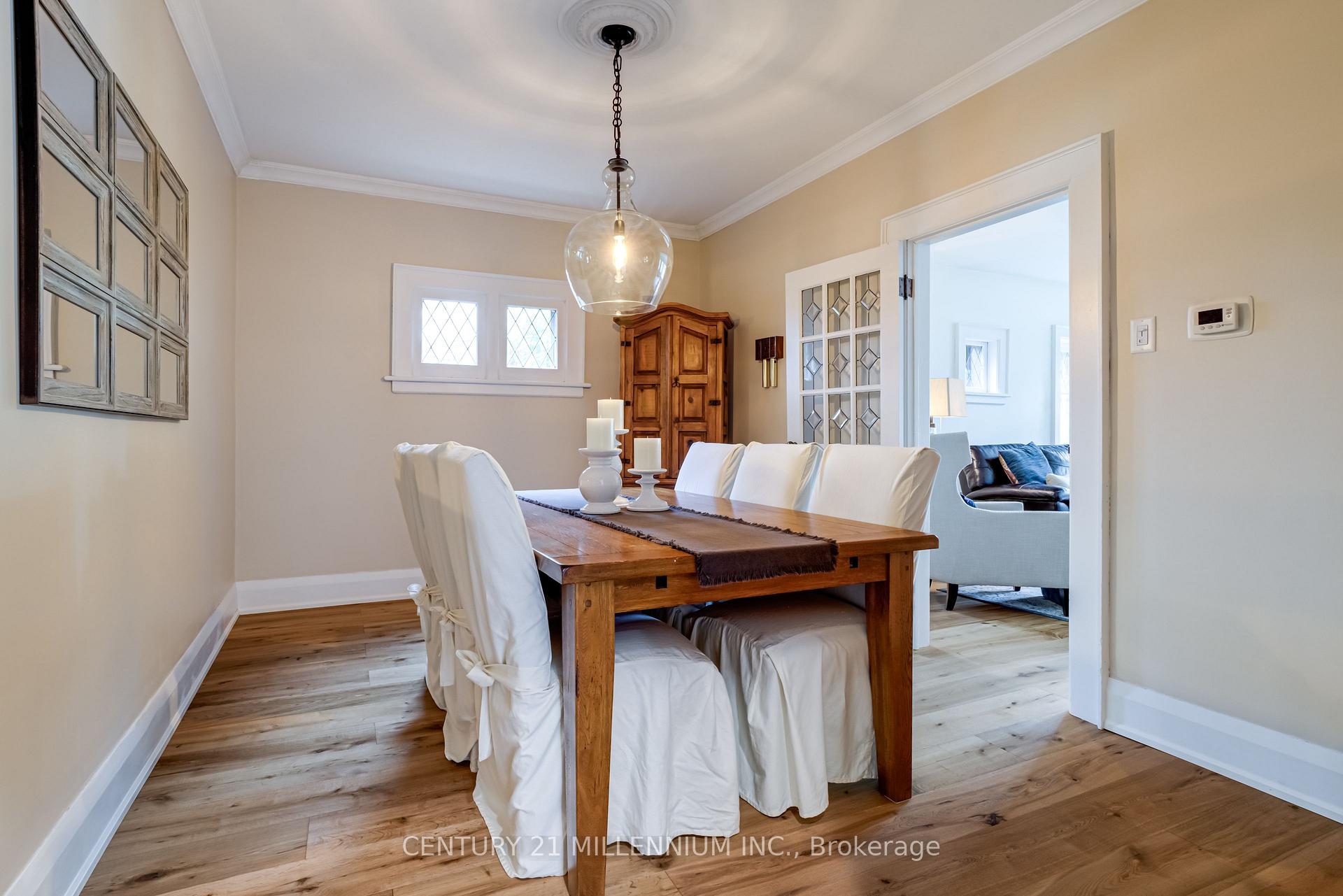 Photo 6 of 22 Frederick Street, Brampton, Downtown Brampton — HOMEH