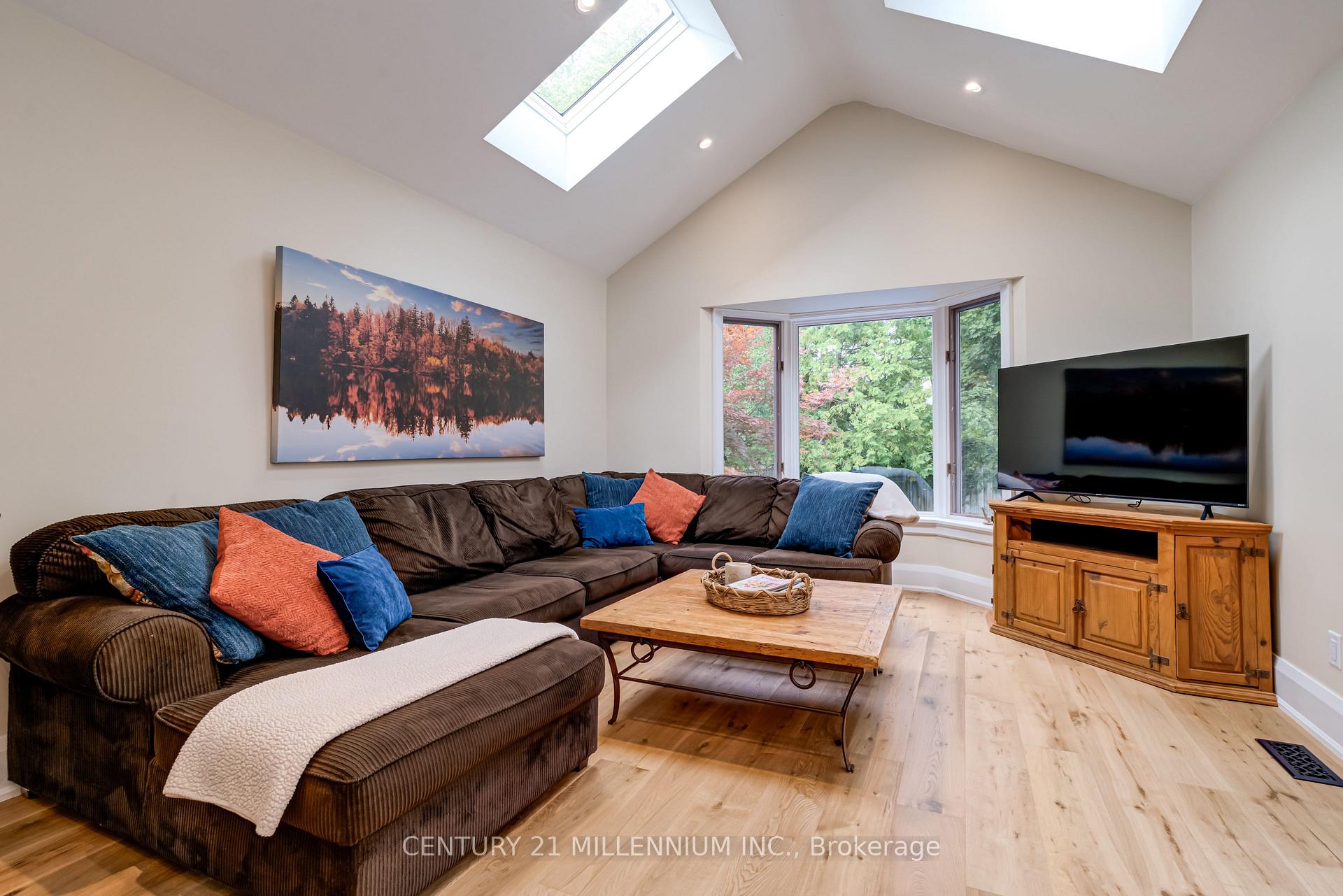 Photo 15 of 22 Frederick Street, Brampton, Downtown Brampton — HOMEH