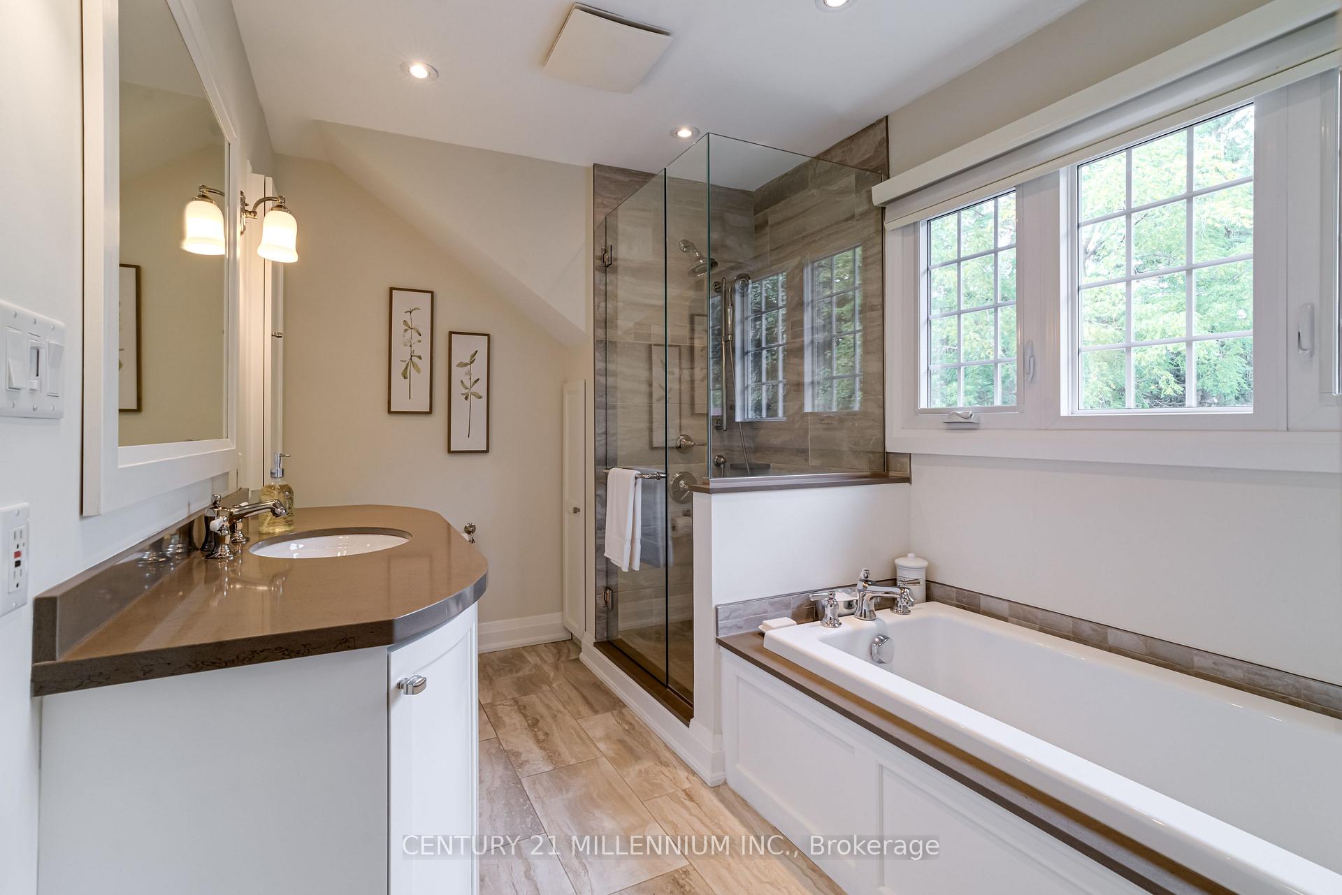 Photo 29 of 22 Frederick Street, Brampton, Downtown Brampton — HOMEH