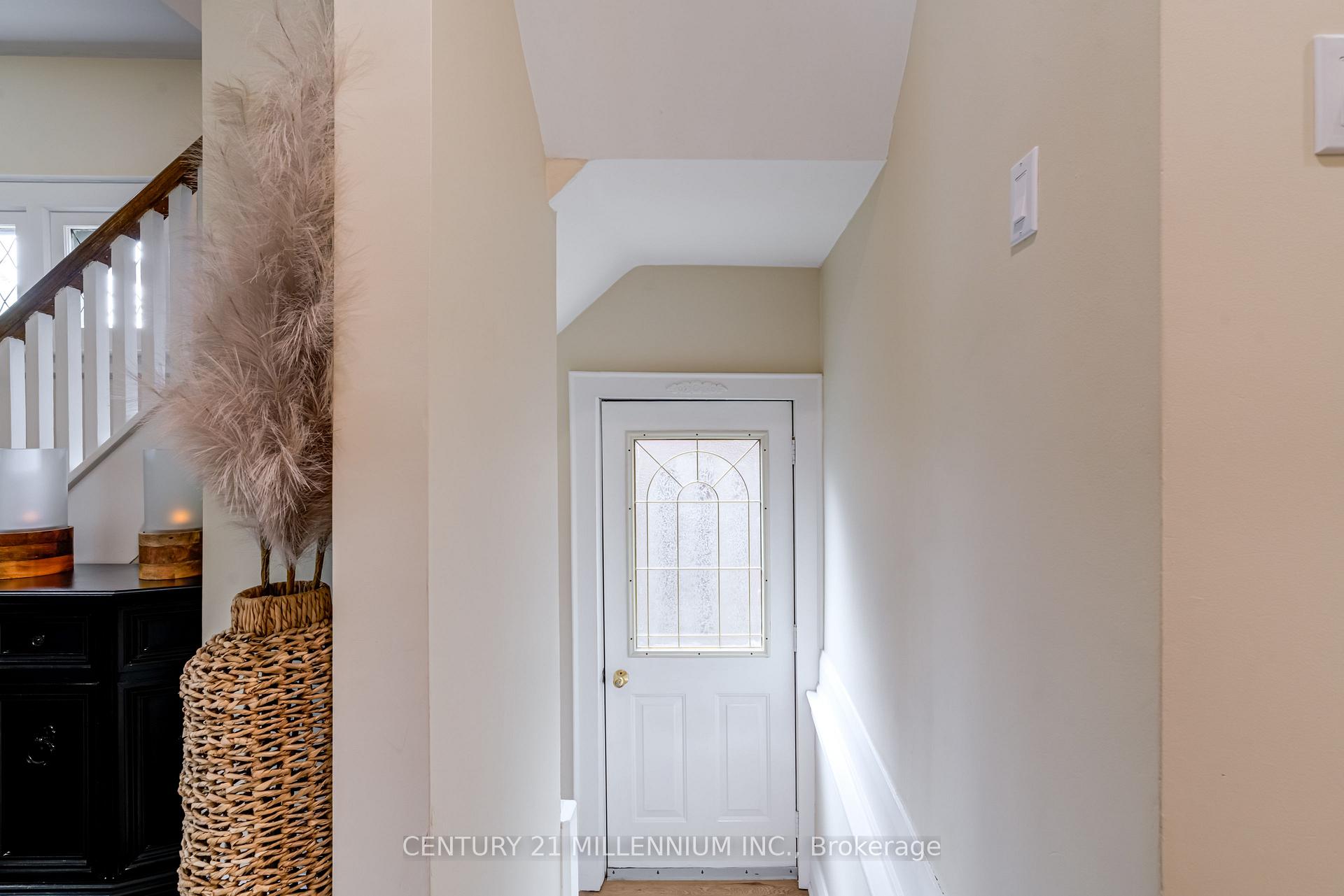 Photo 24 of 22 Frederick Street, Brampton, Downtown Brampton — HOMEH