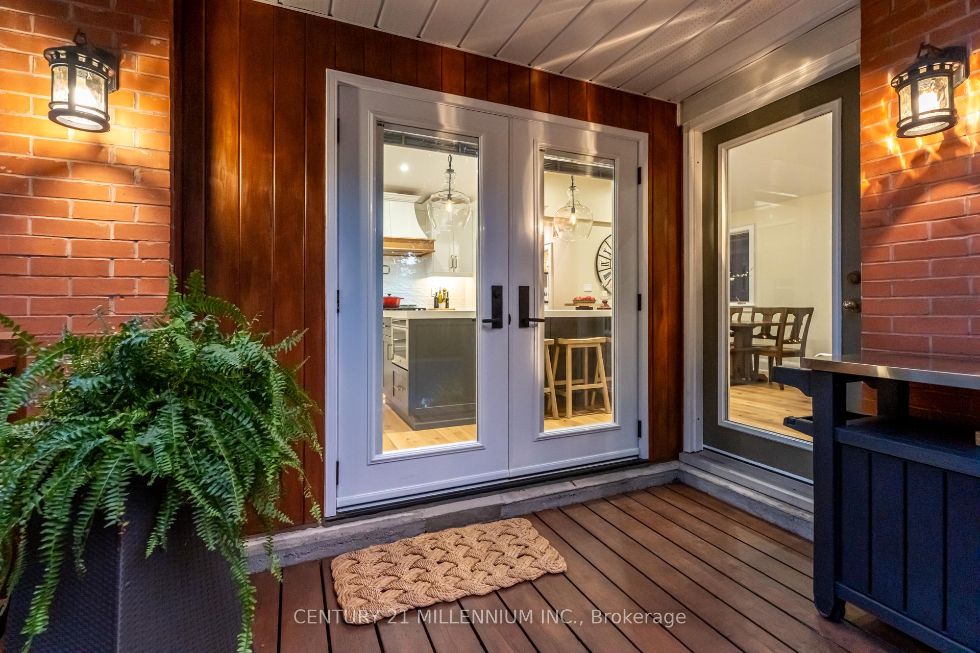 Photo 11 of 22 Frederick Street, Brampton, Downtown Brampton — HOMEH
