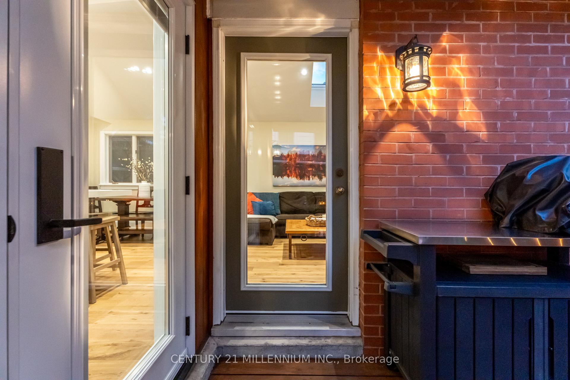 Photo 23 of 22 Frederick Street, Brampton, Downtown Brampton — HOMEH