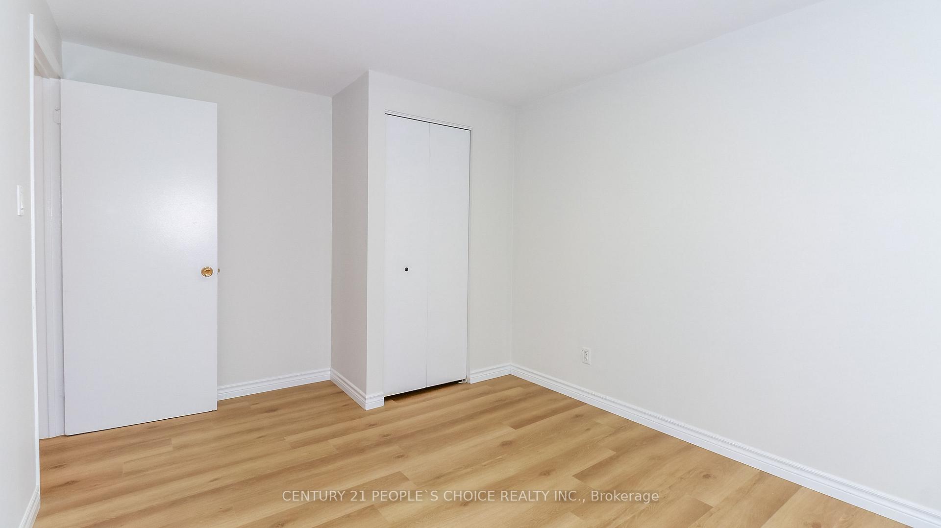 Photo 13 of 3 Lonsdale Place, Barrie, Grove East — HOMEH