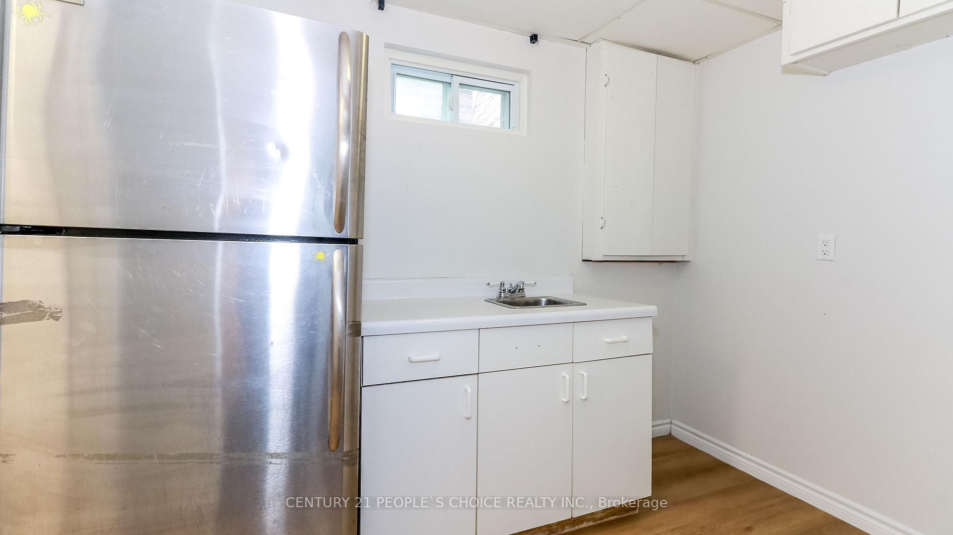 Photo 21 of 3 Lonsdale Place, Barrie, Grove East — HOMEH