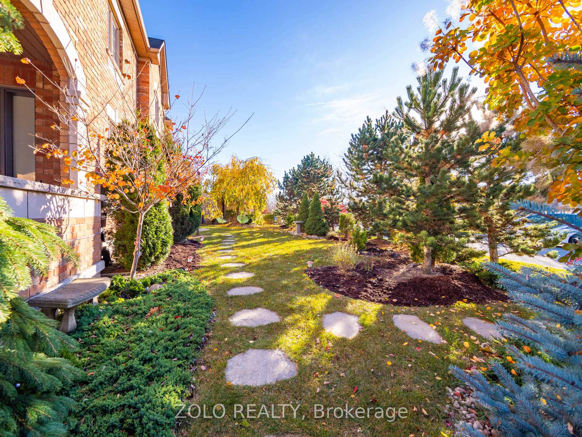 Photo 5 of 76 Westolivia Trail, Vaughan, Patterson — HOMEH