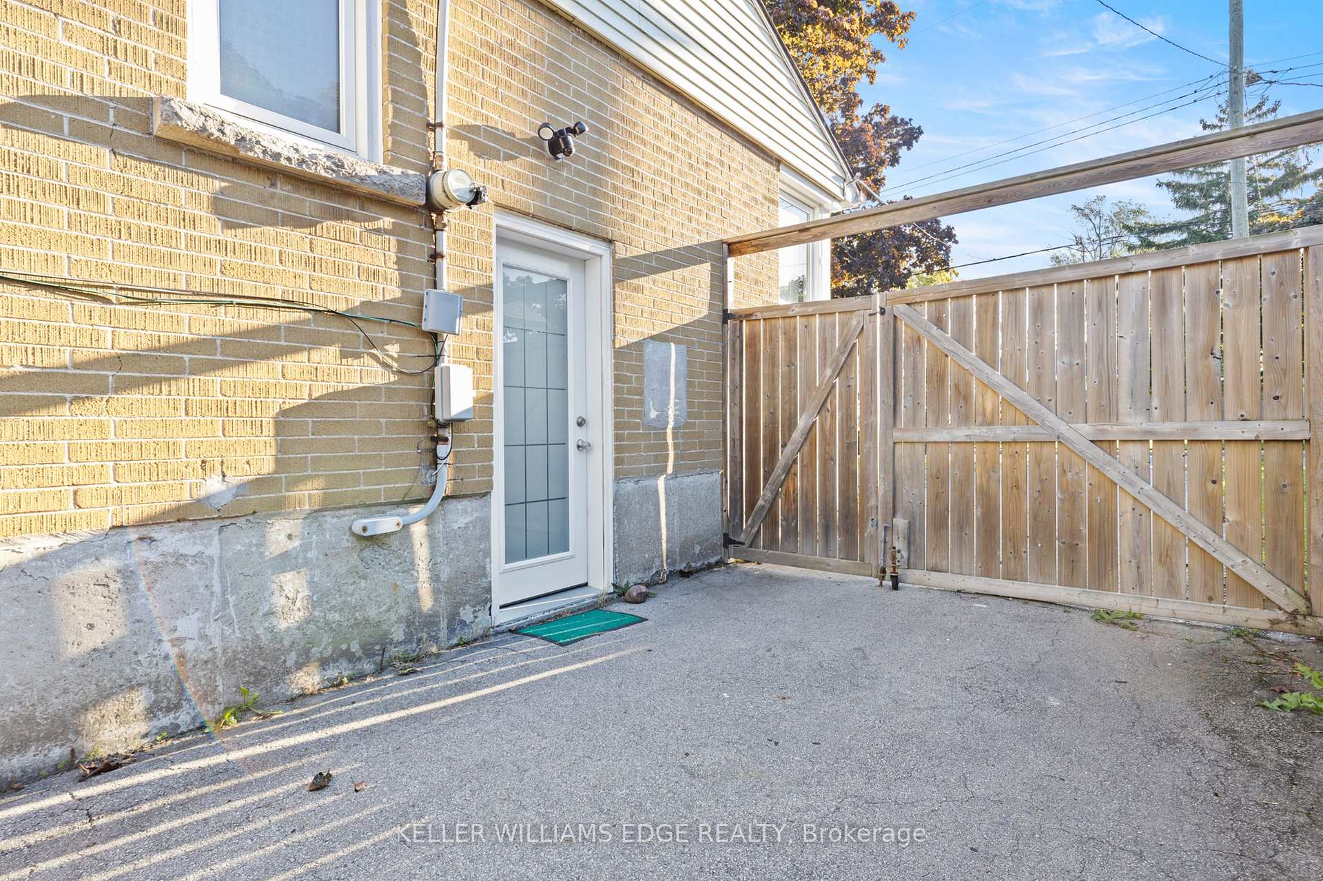 Photo 10 of 450 East 37th Street, Hamilton, Macassa — HOMEH
