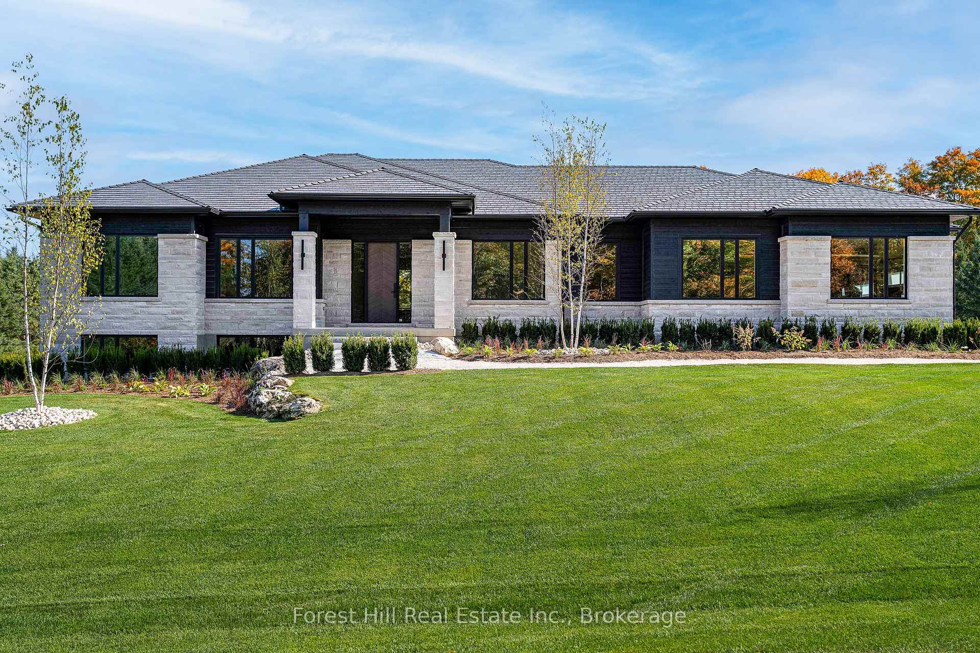 Front of 147 Blue Jay Crescent