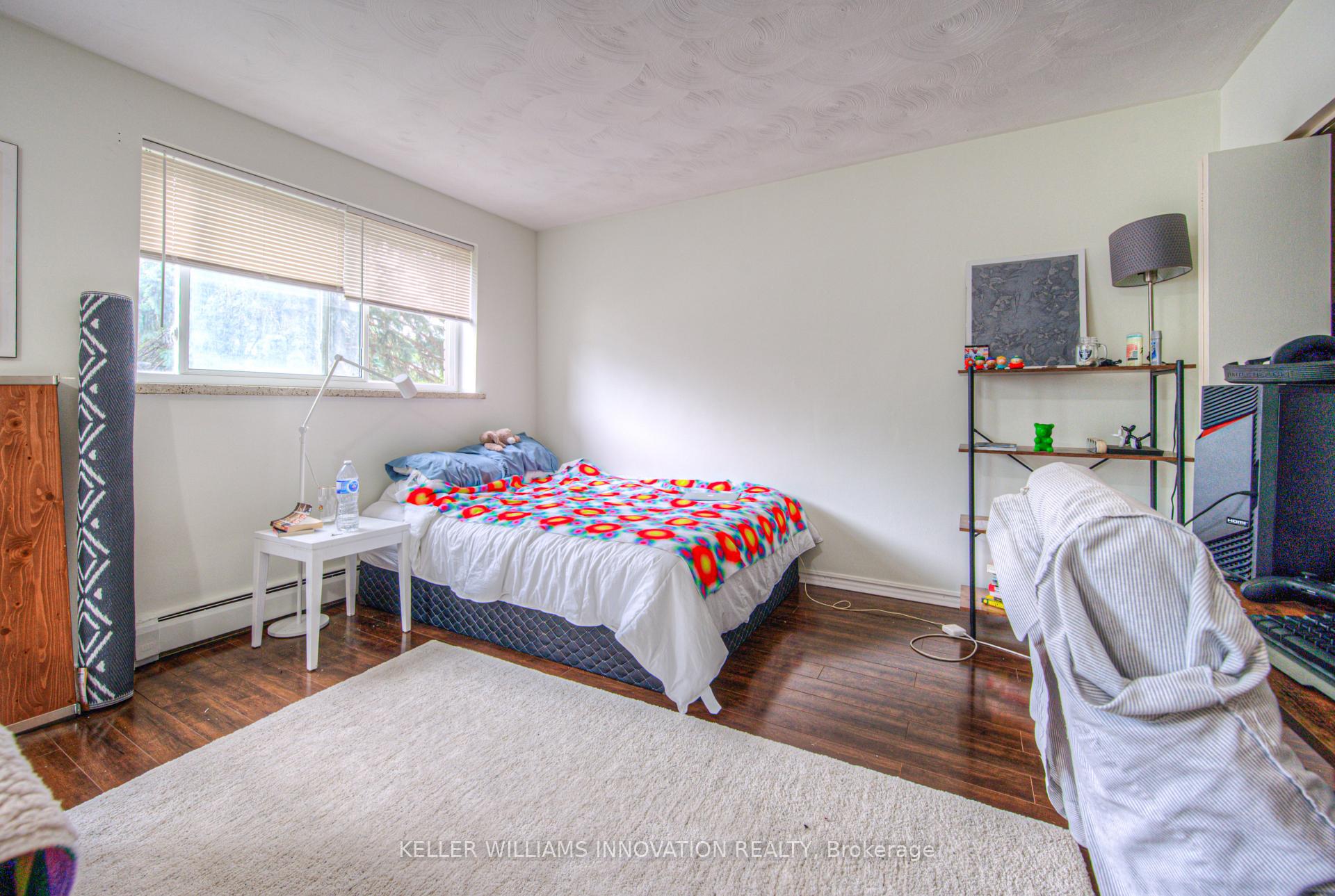 Photo 4 of 36 Talbot Street, Kitchener — HOMEH