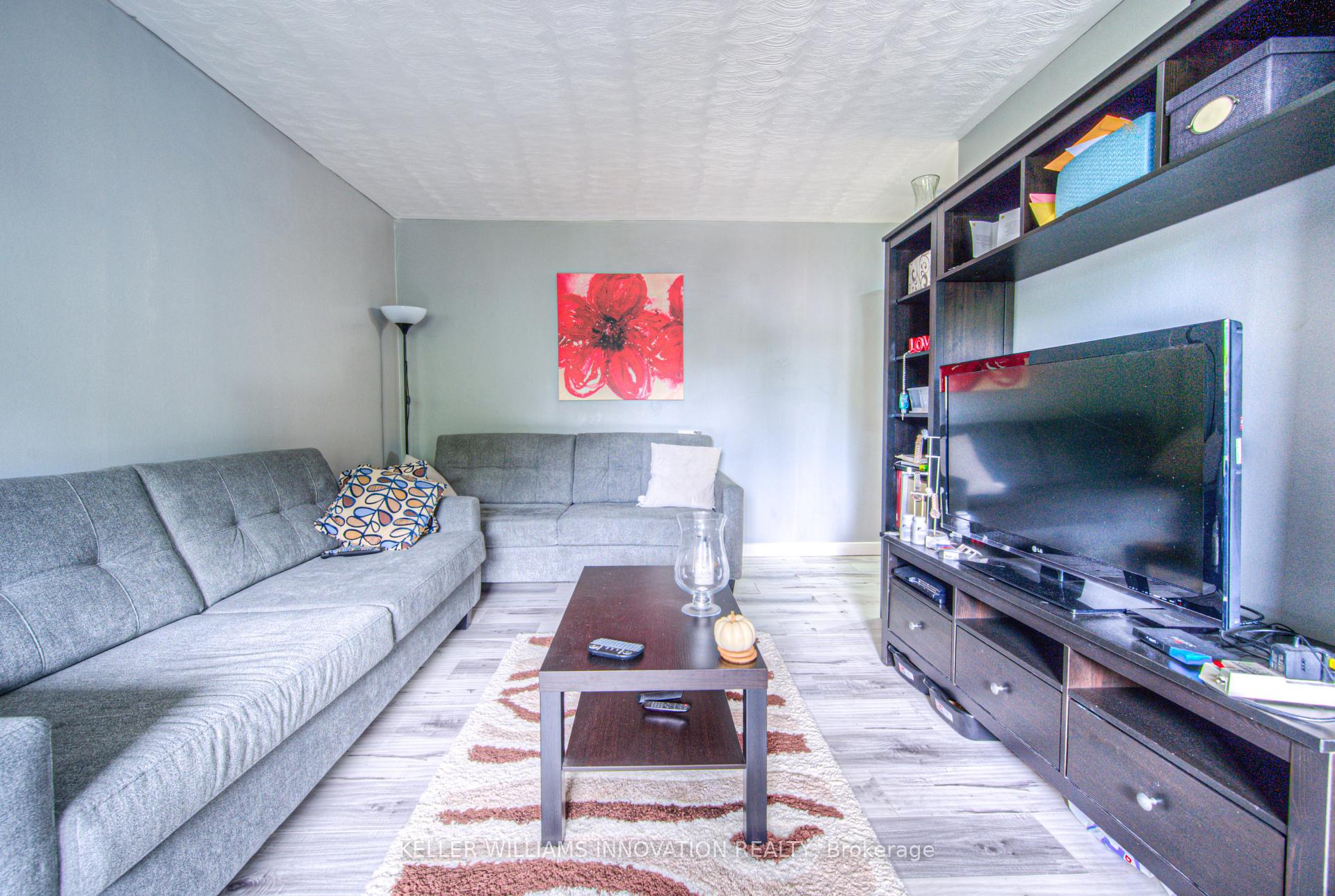 Photo 12 of 36 Talbot Street, Kitchener — HOMEH